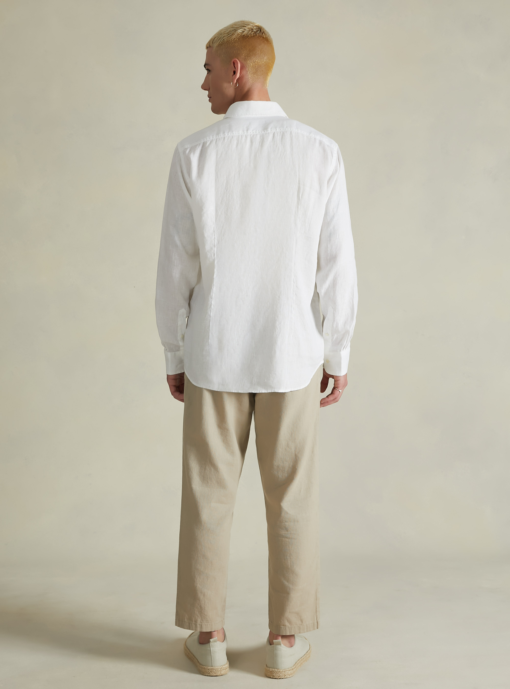 Camicia in puro lino a maniche lunghe, WH3 WHITE