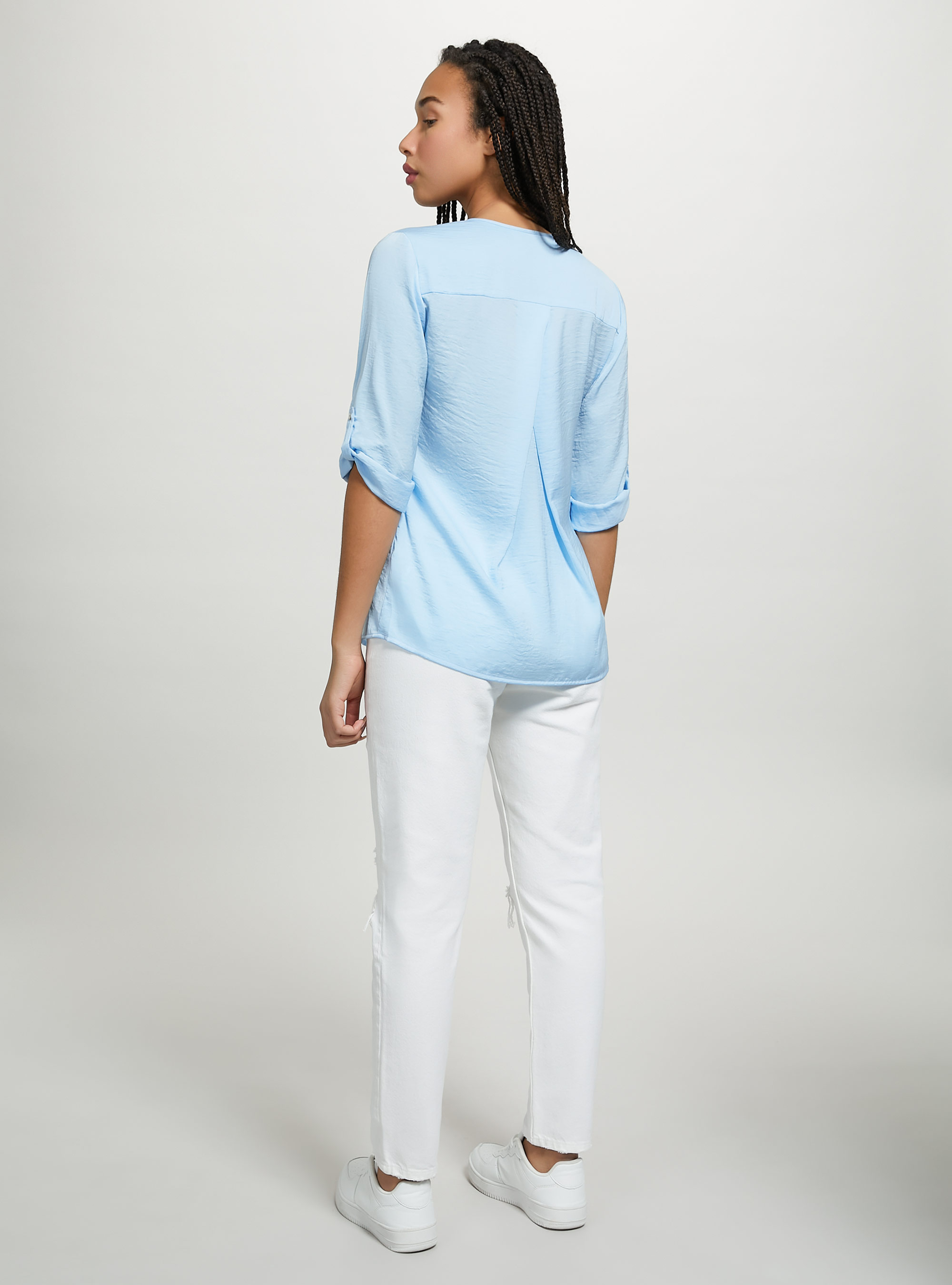 Plain-coloured blouse with neckline, AZ3 AZURE LIGHT