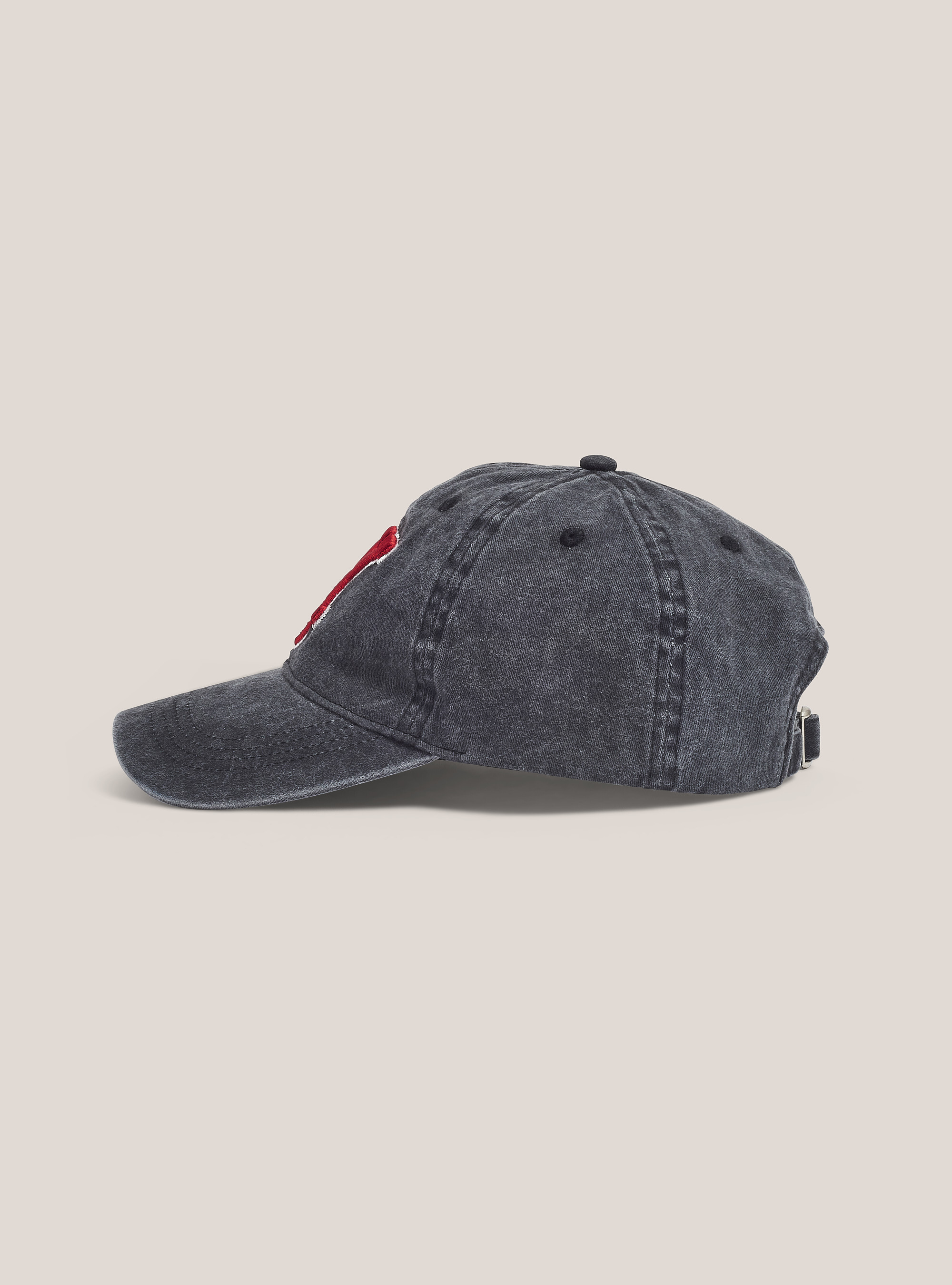 Hat with patch, BLACK