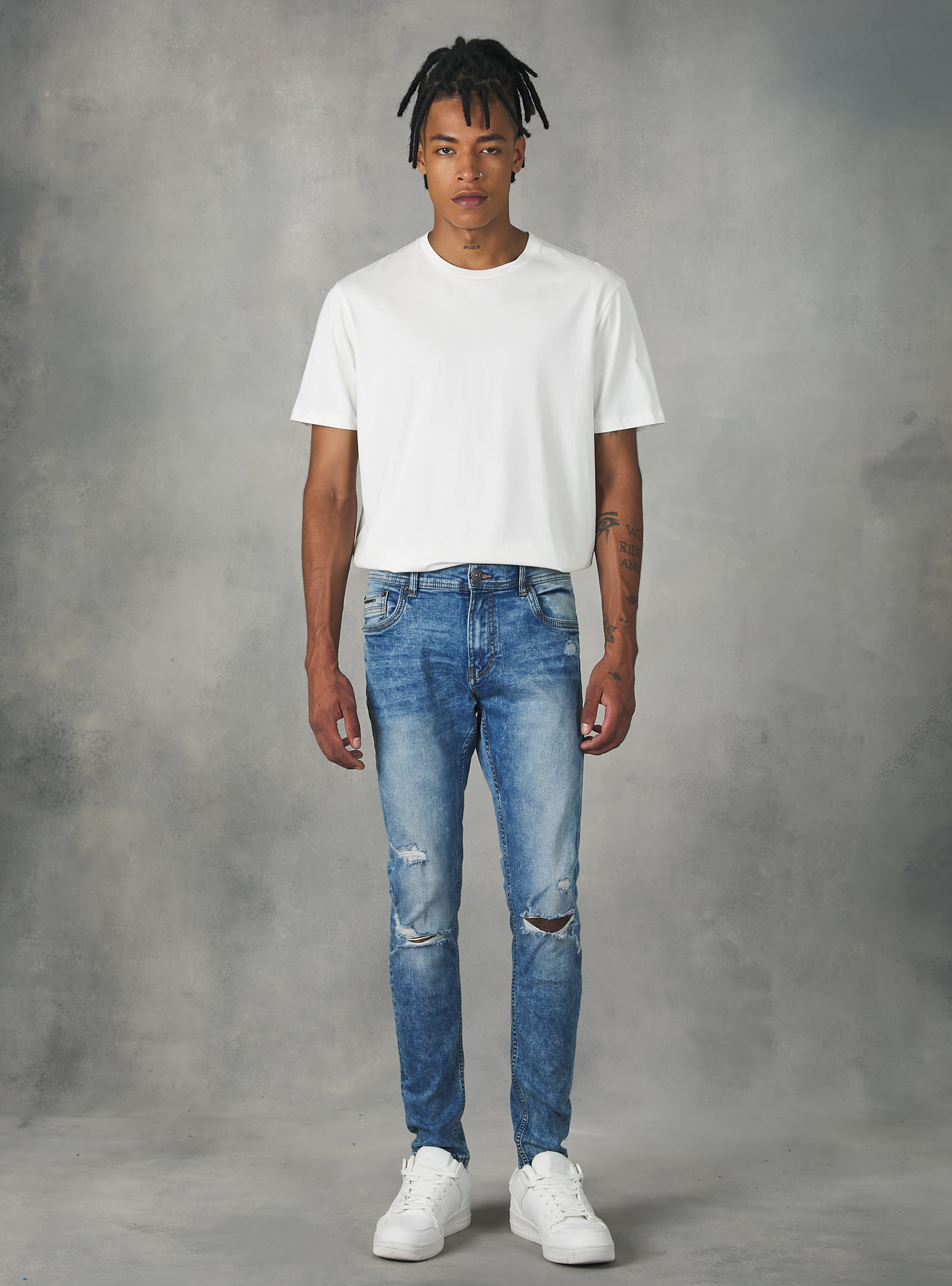 Super skinny jeans with breaks in stretch denim, D005 LIGHT BLUE
