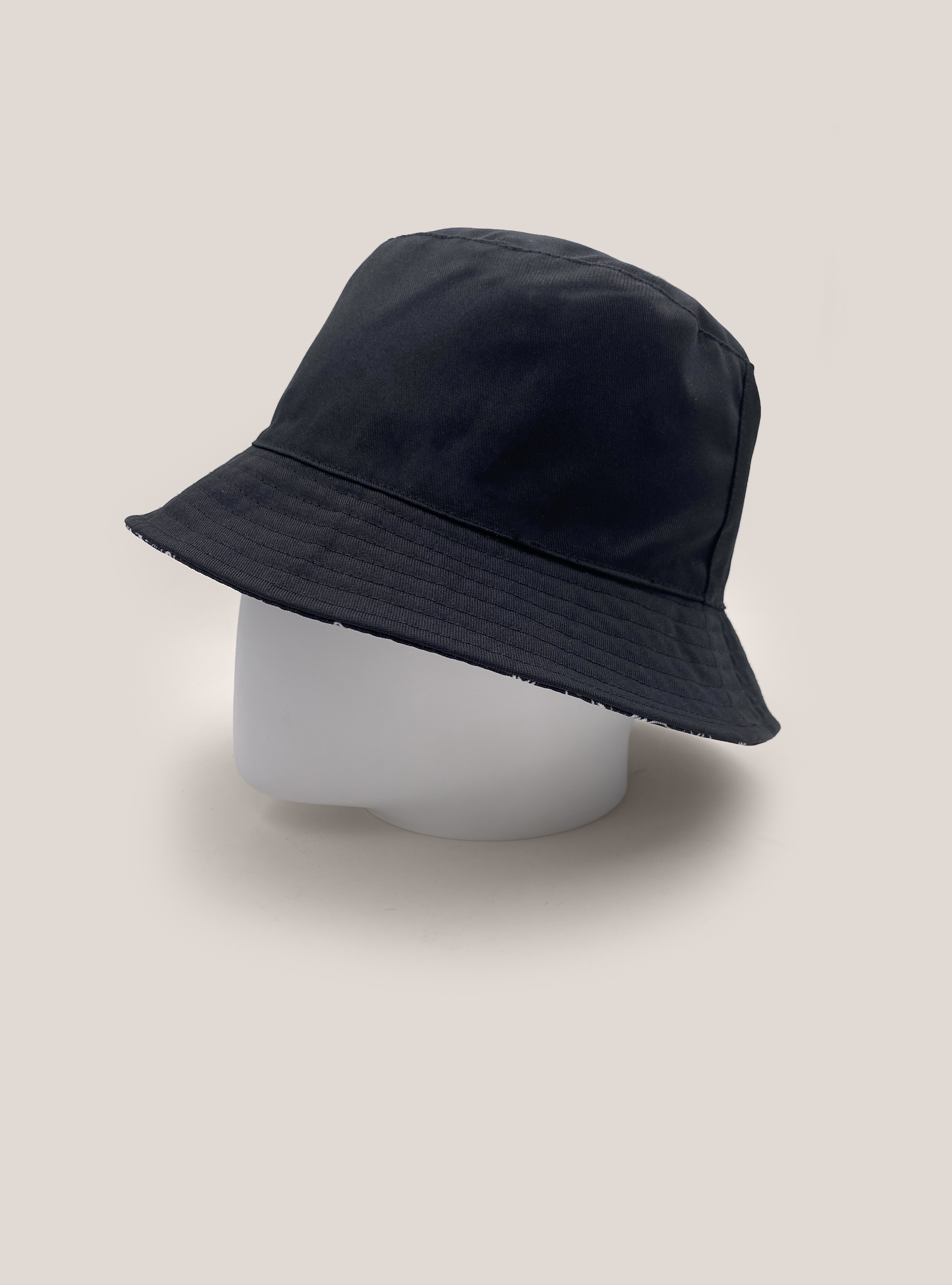 Cappello a secchiello con stampa paisley reversibile, C101 BLACK