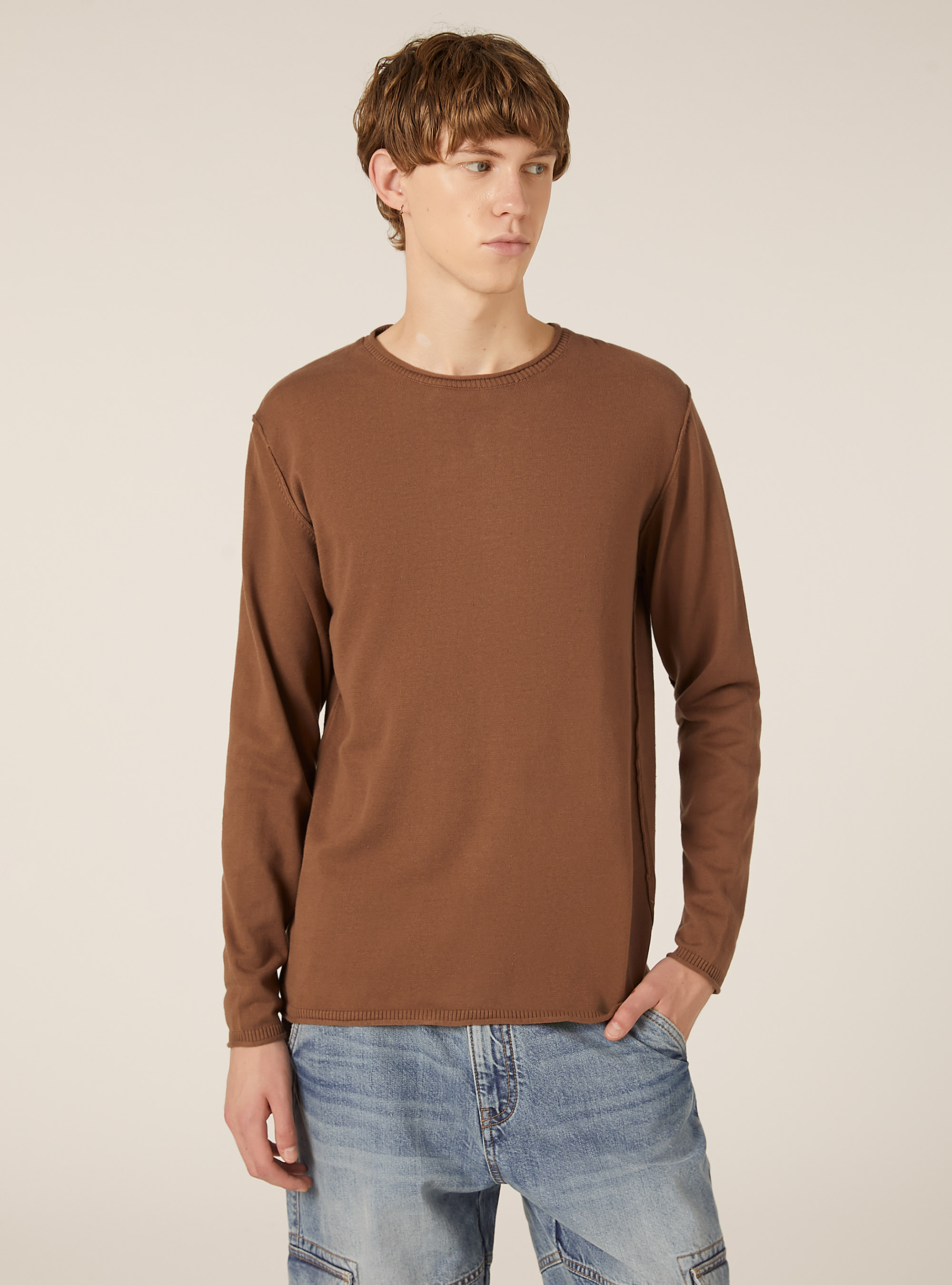 Raw cut pullover with roll neck, BR3 BROWN LIGHT