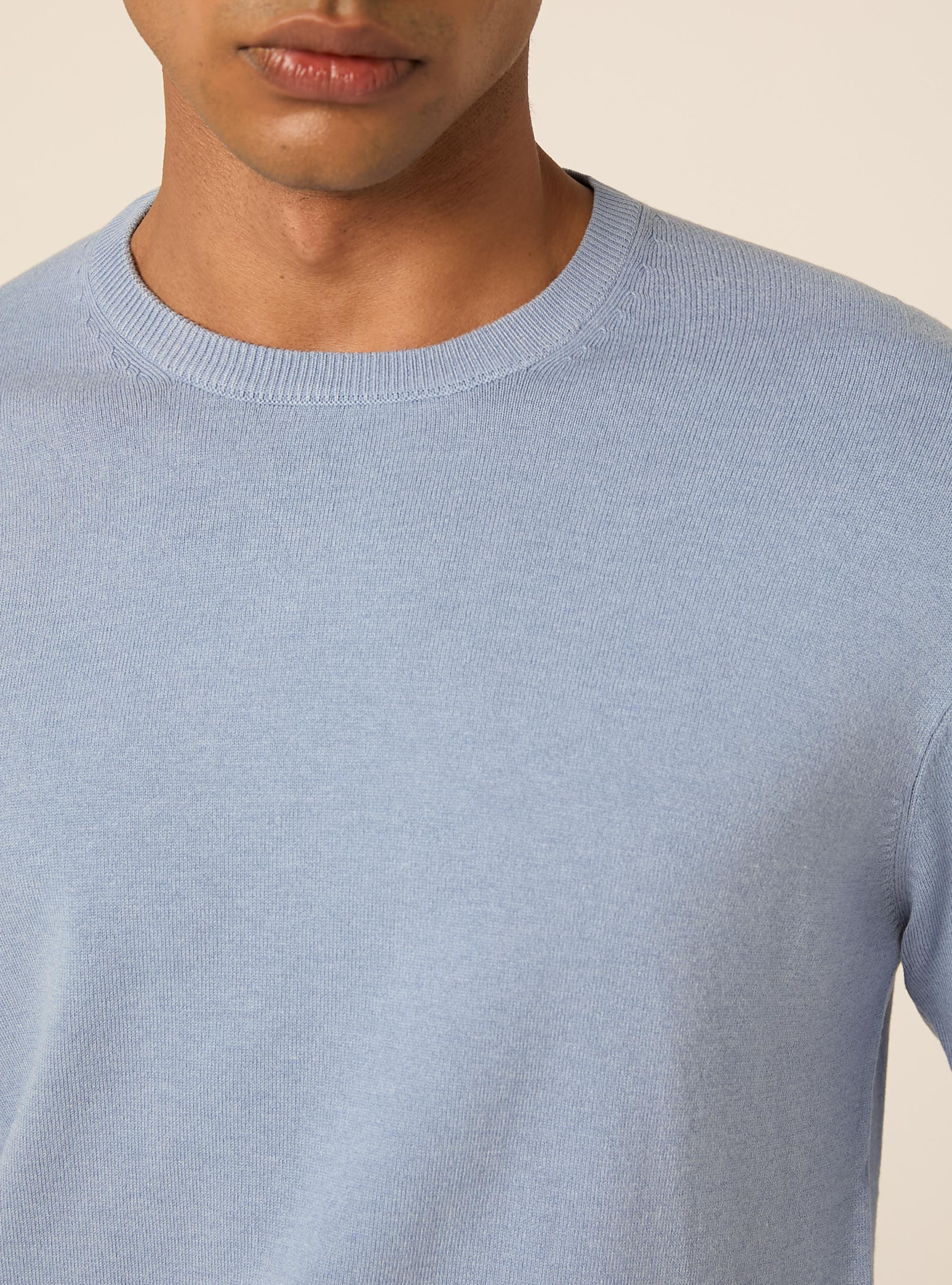 Pullover girocollo in viscosa, AZZURRO CHIARO