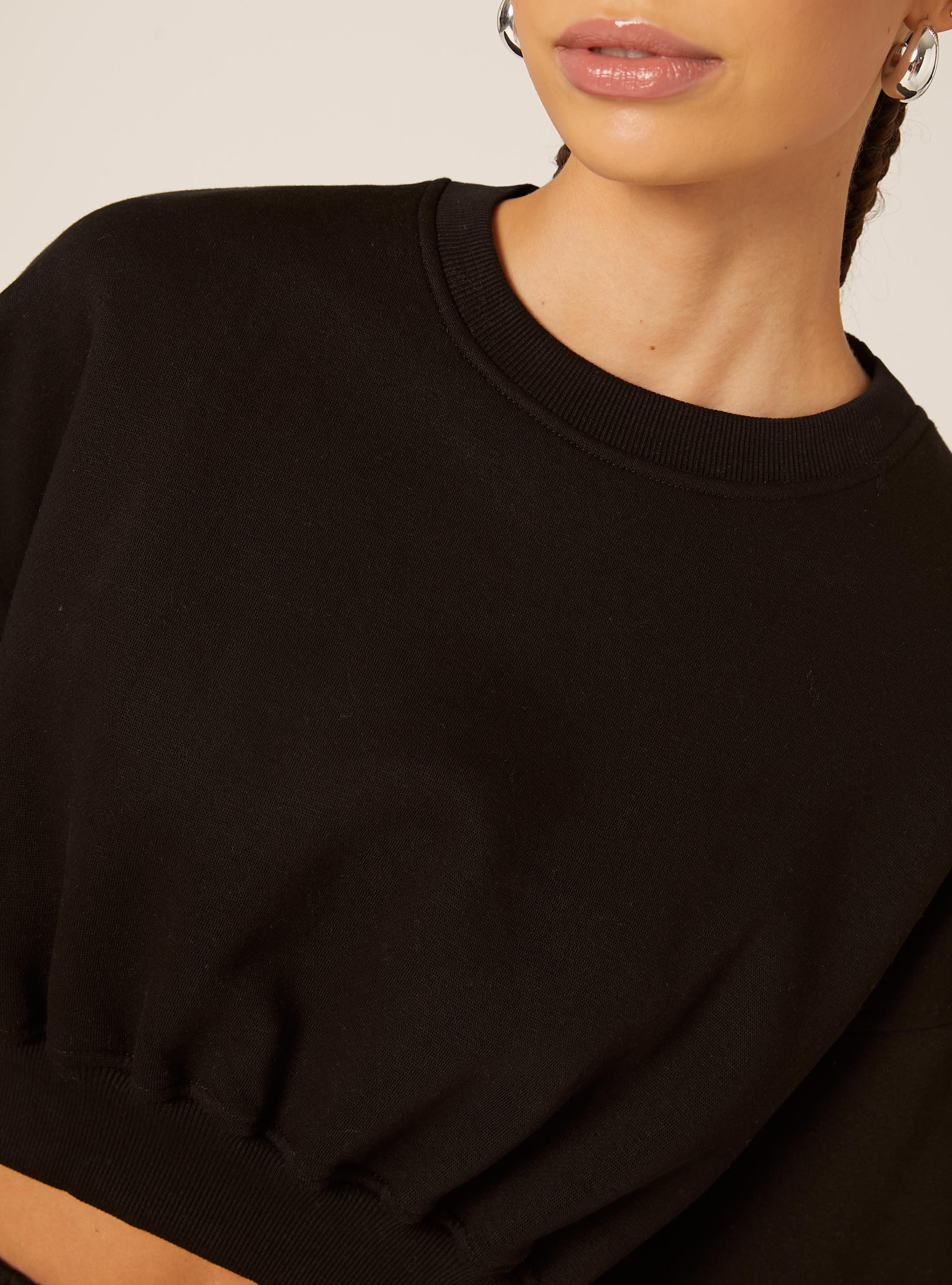 Felpa girocollo in cotone crop, BK1 BLACK