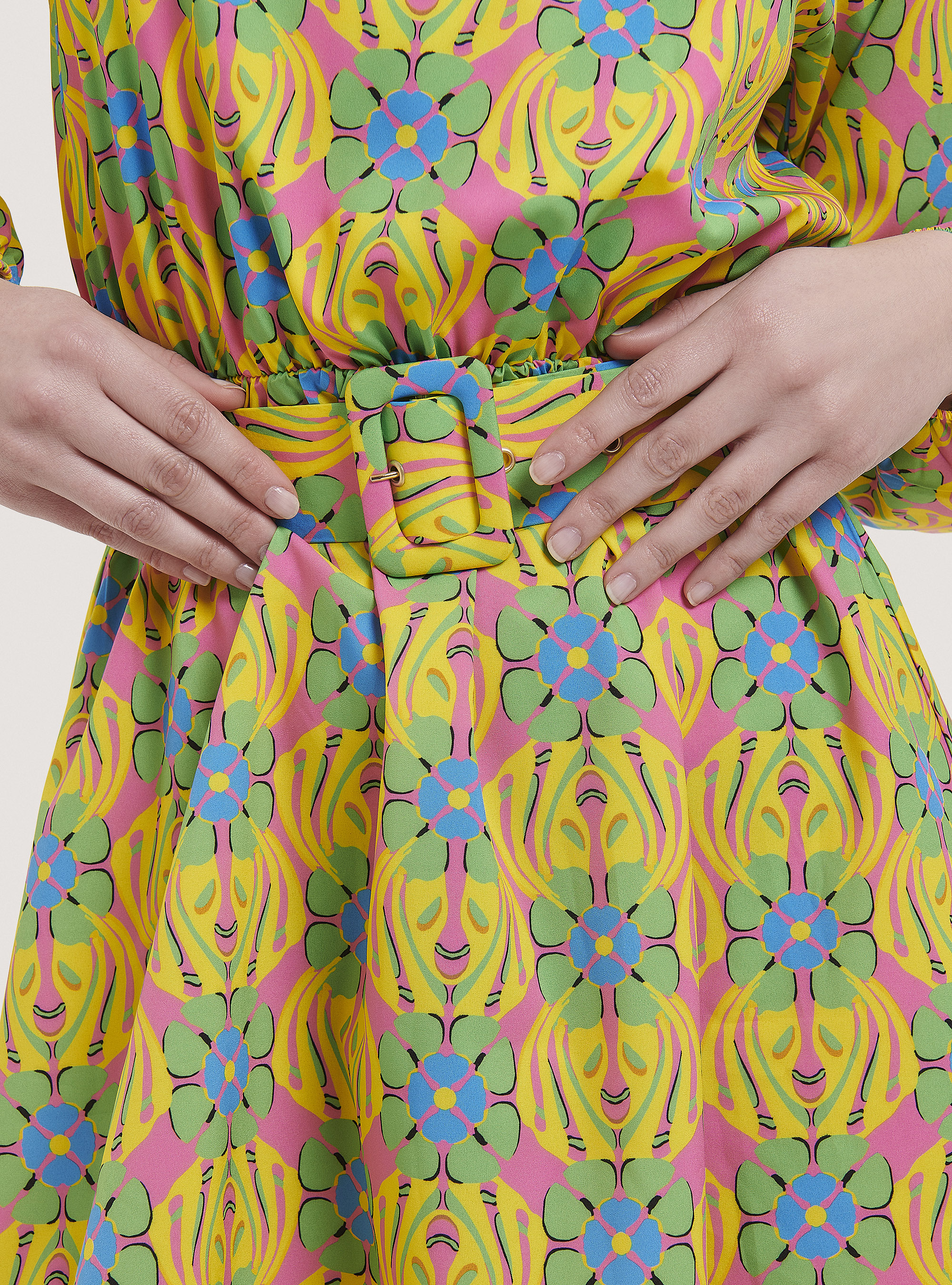 Dress with floral print and waistband, C4430 FUXIA