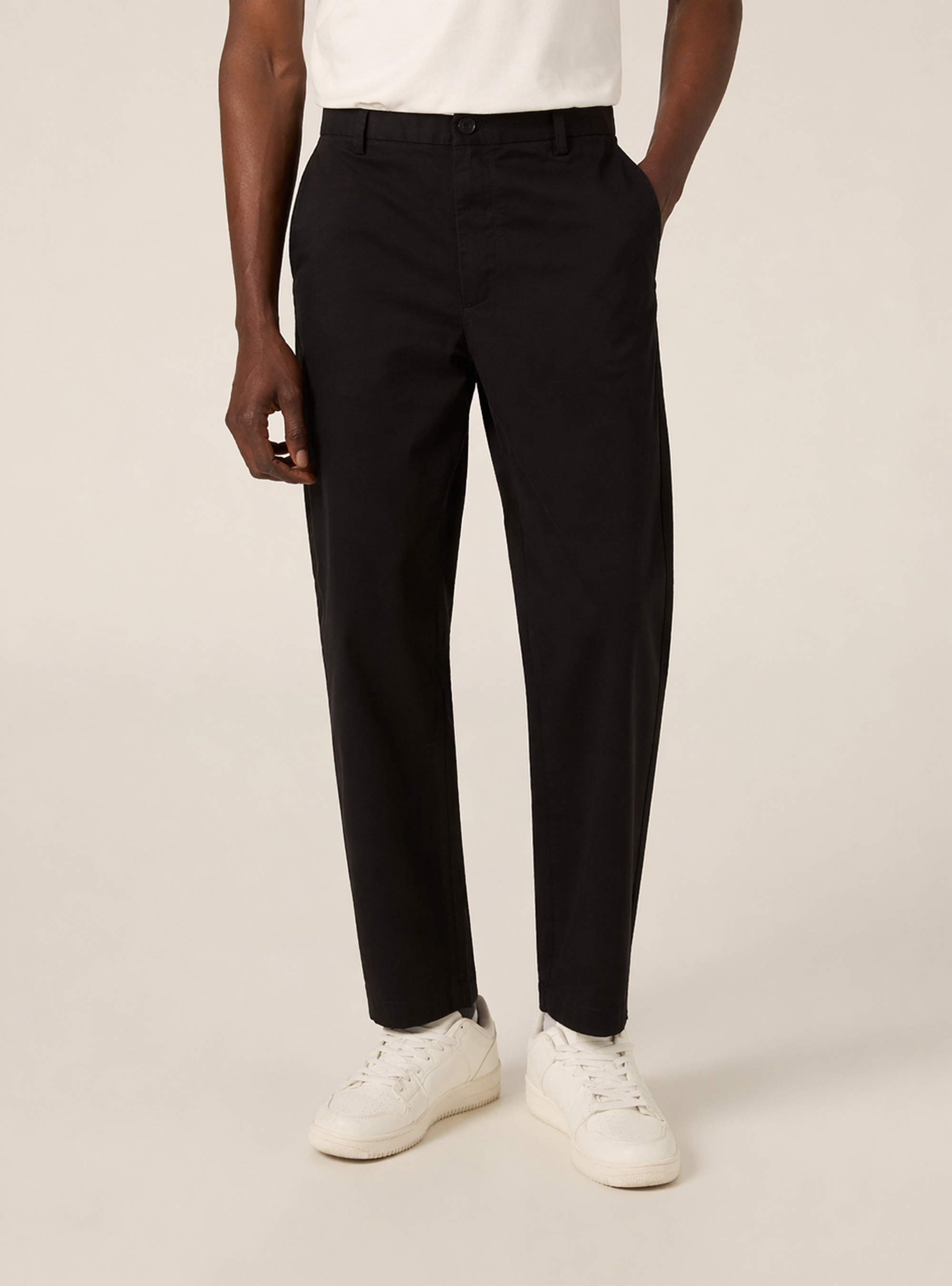 Pantalon chino slim fit en twill stretch, BK1 BLACK