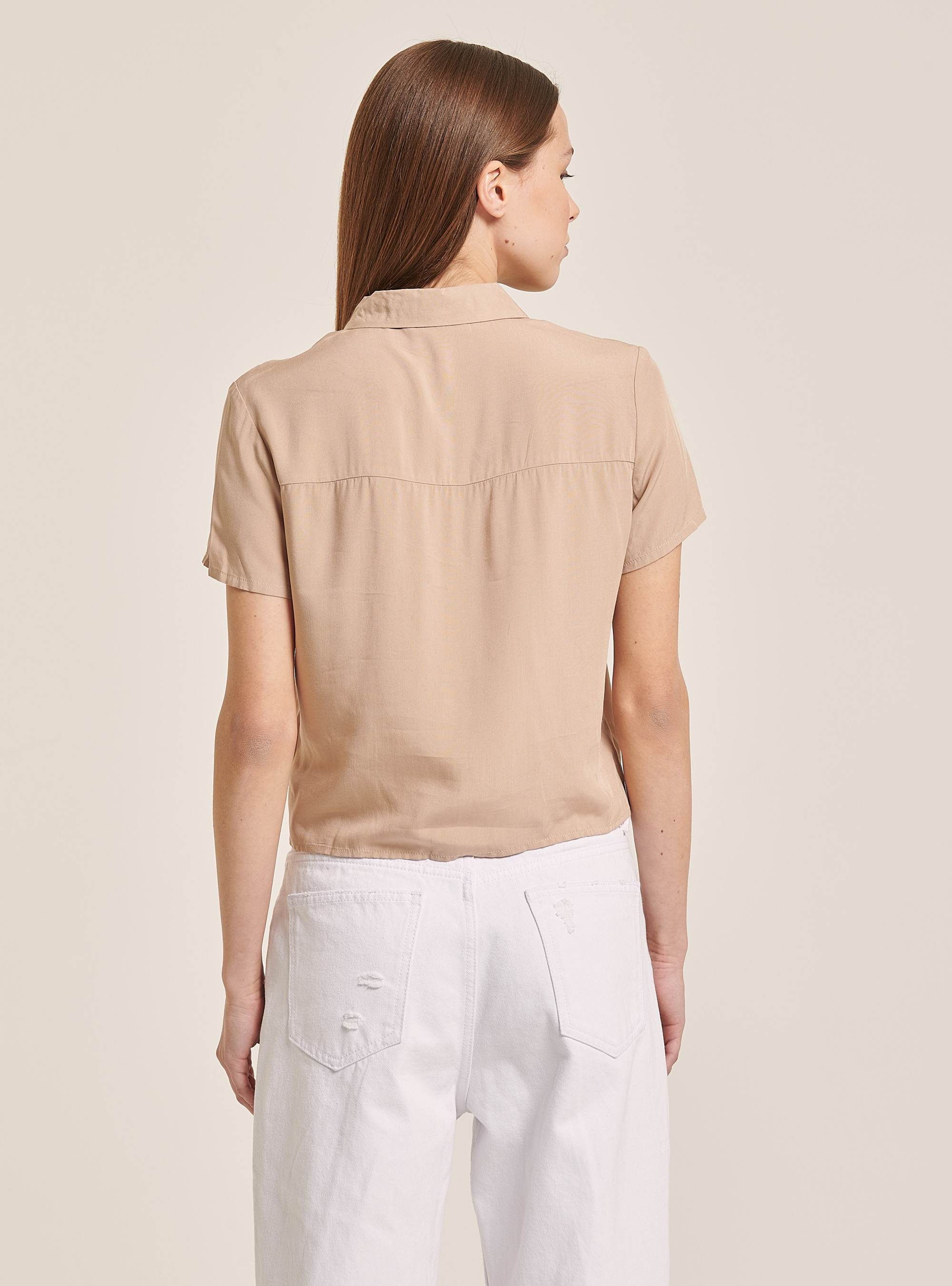 Cropped shirt with breast pocket, BG2 BEIGE MEDIUM