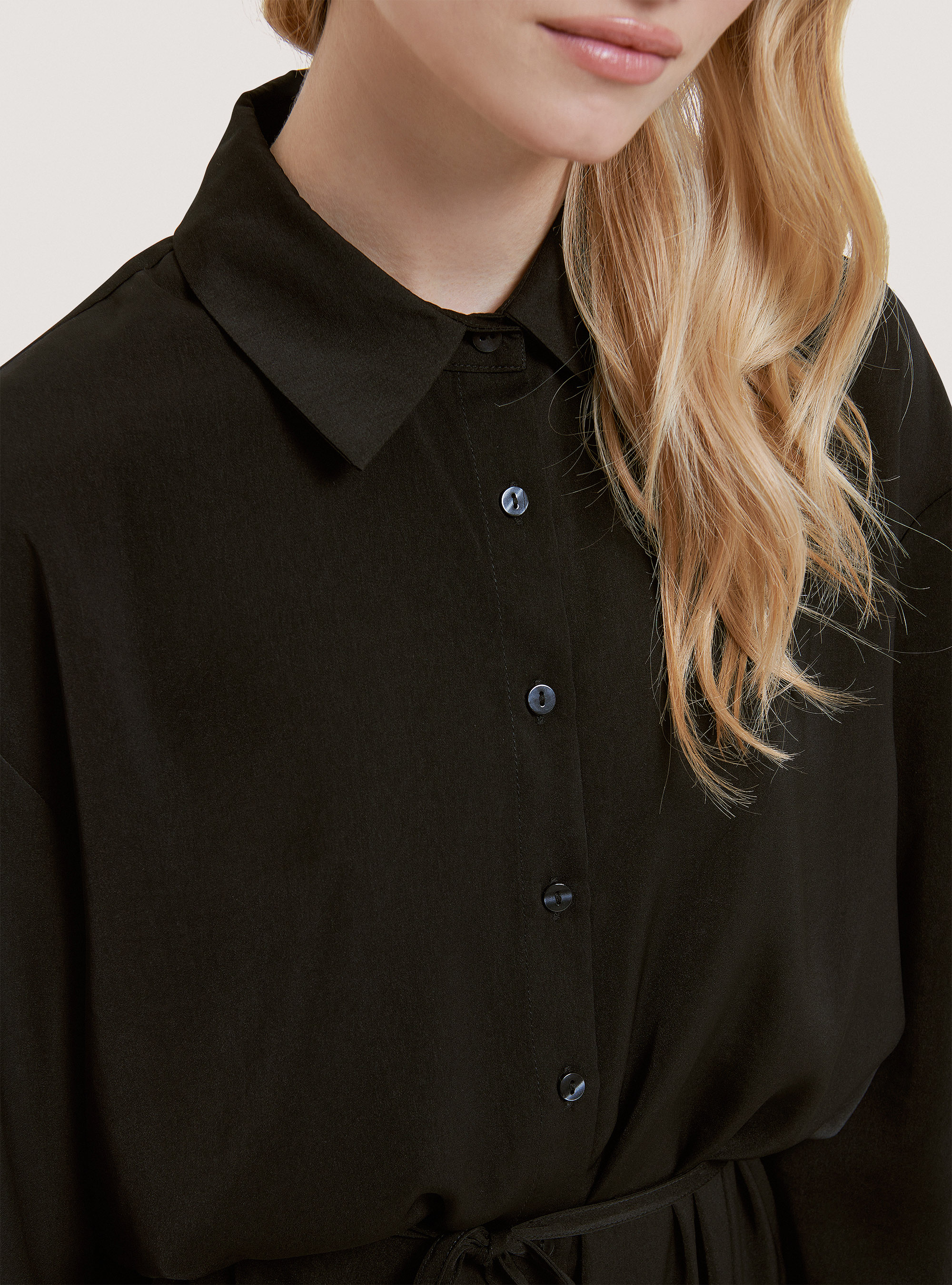 Satin chemisier with belt, BLACK