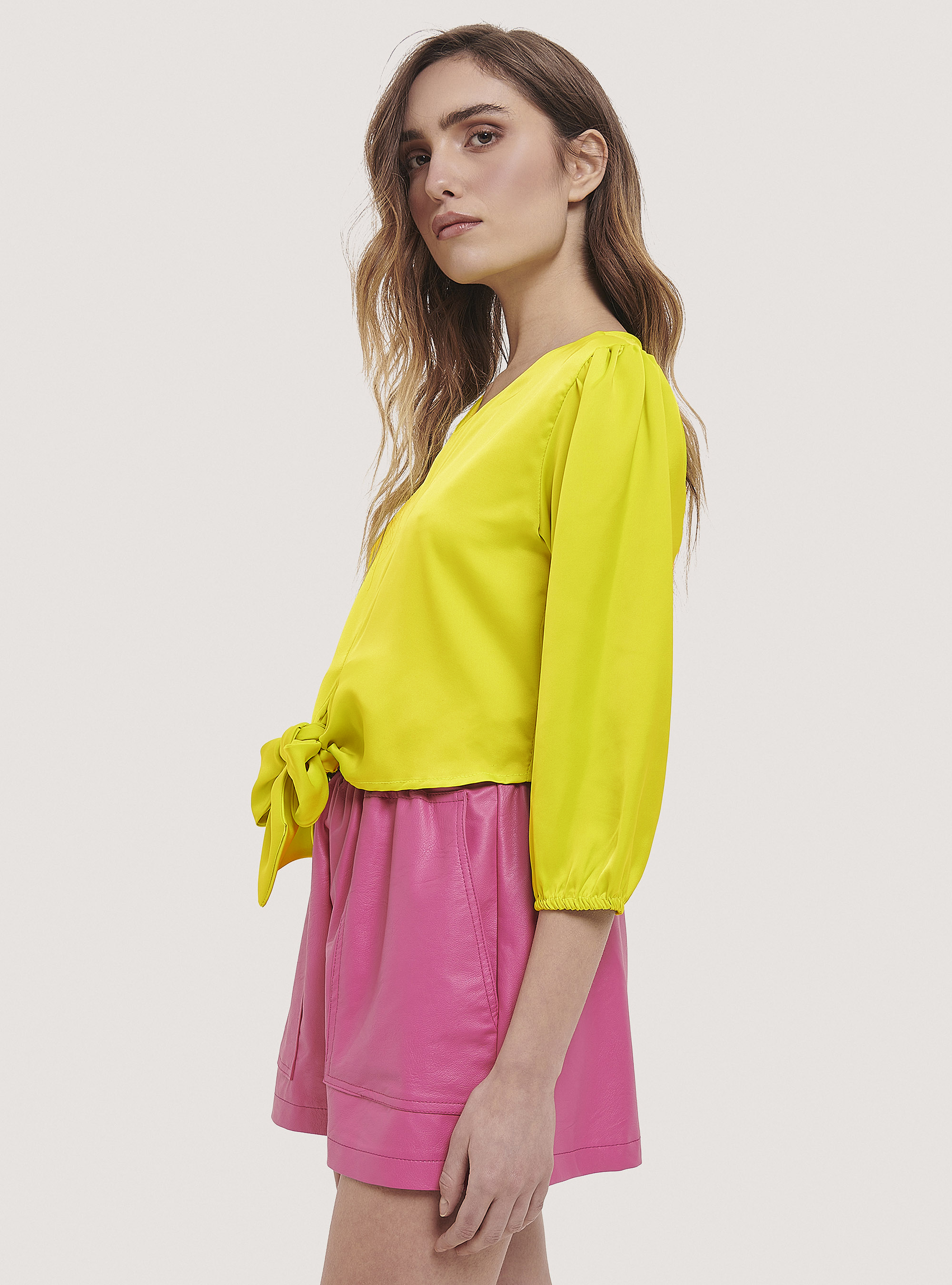Blusa de raso con nudo, C785 YELLOW