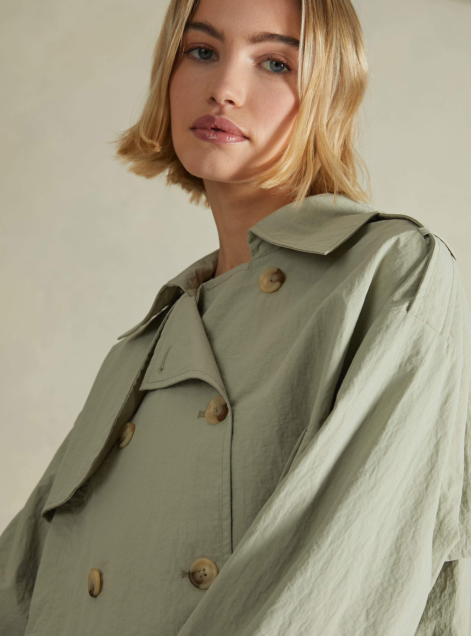 Cropped trench coat, KY3 KAKY LIGHT