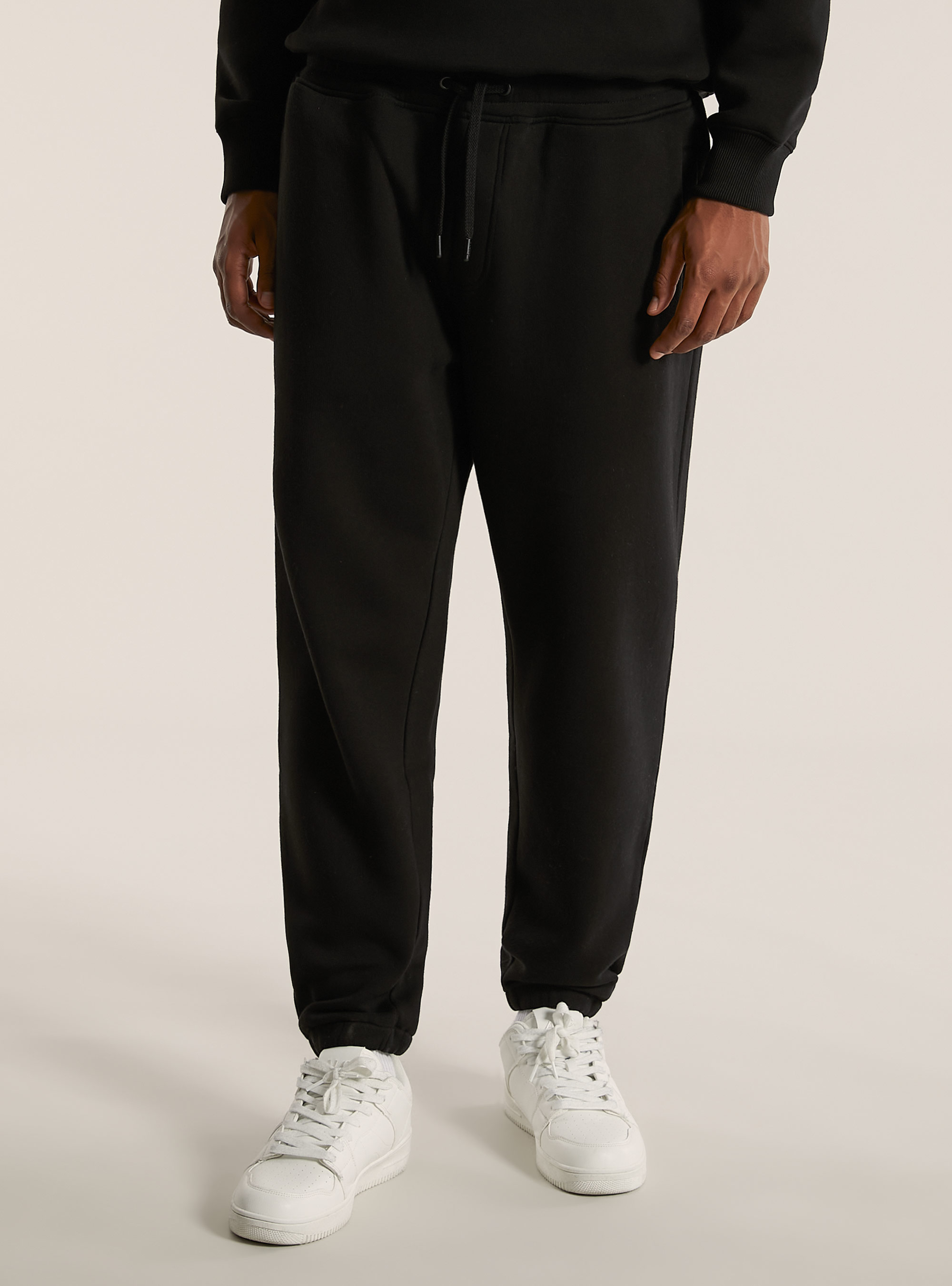 Pantalon jogger en peluche, BK1 BLACK