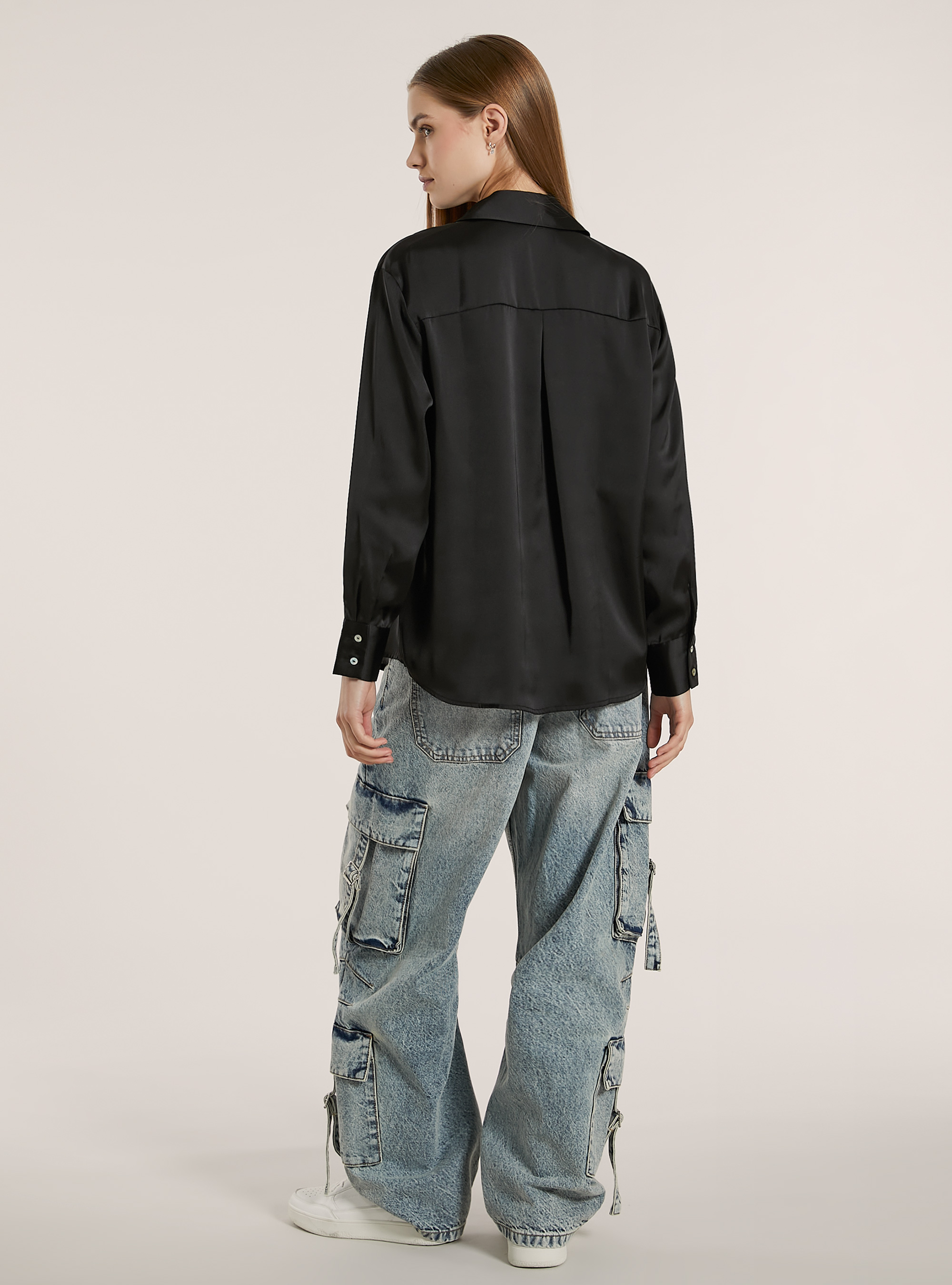 Camisa de satén de color liso, BK1 BLACK