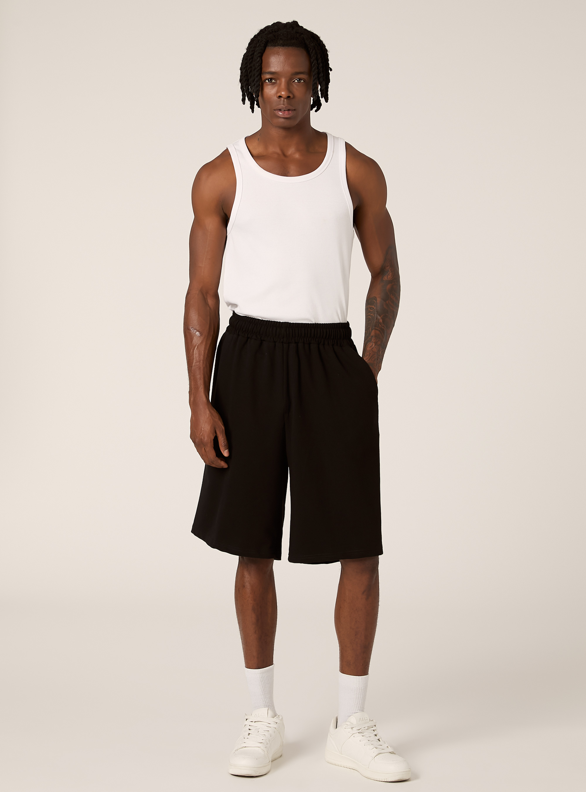 Bermuda loose fit, NERO
