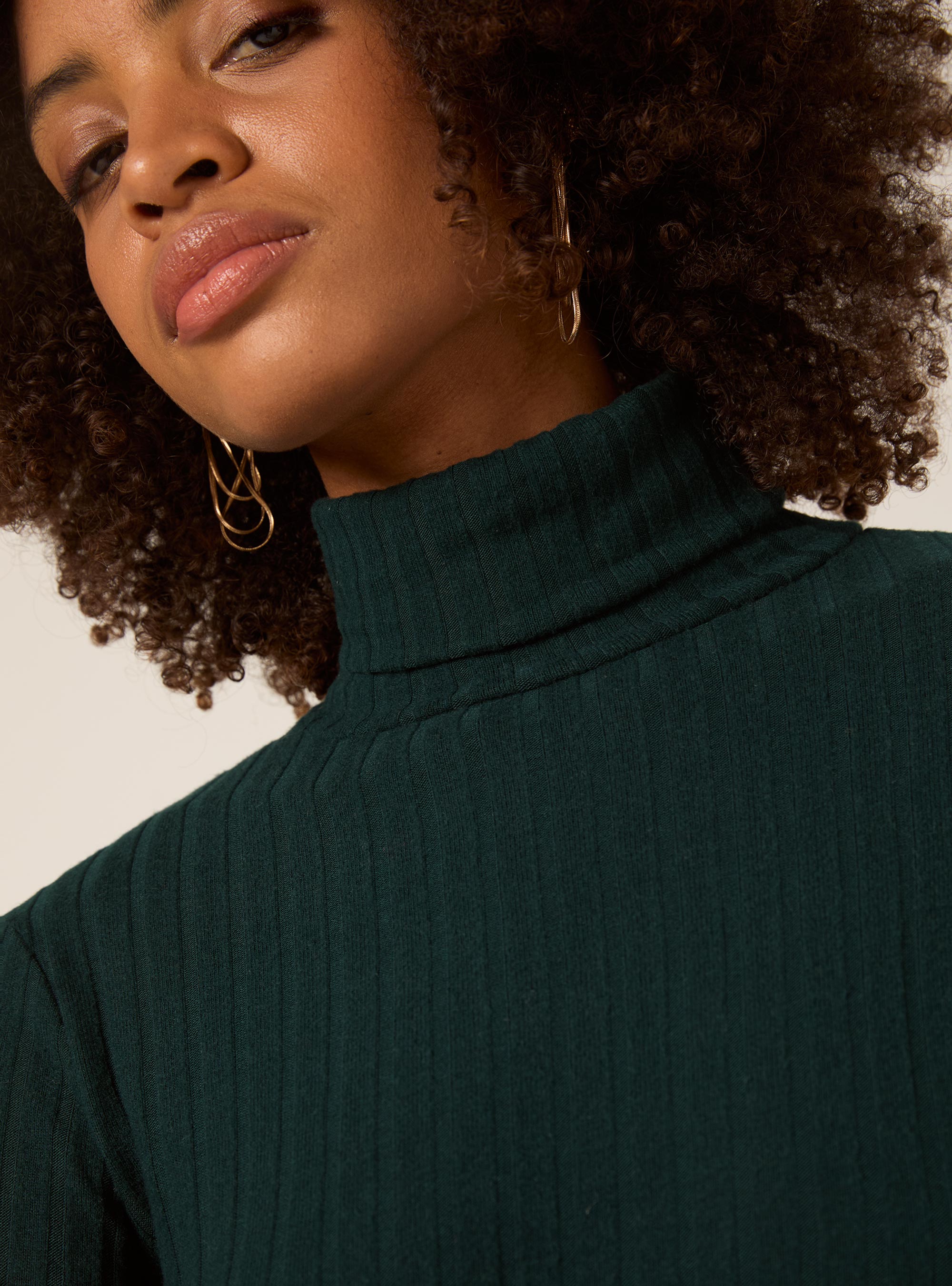 SHORT DRESS WITH HIGH RIBBED COLLAR, GREEN