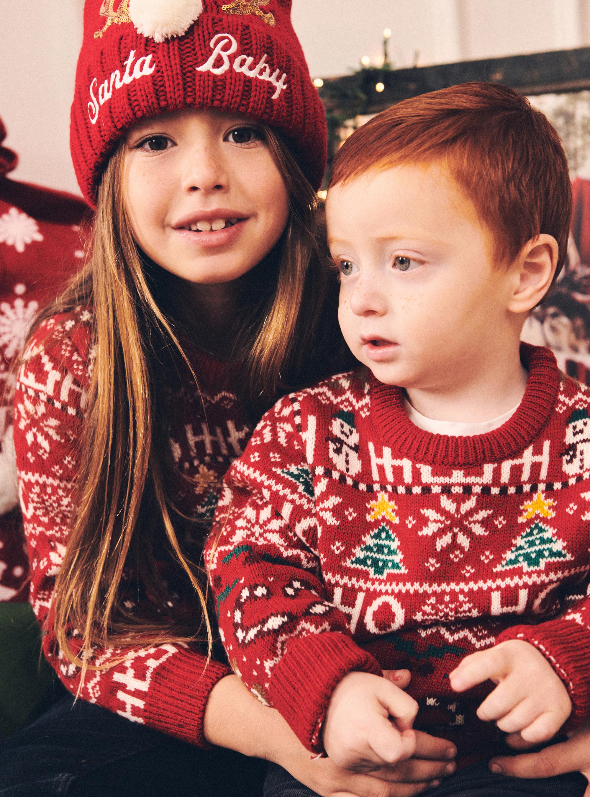 Pull de la collection Famille de Noel, WH1 OFF WHITE