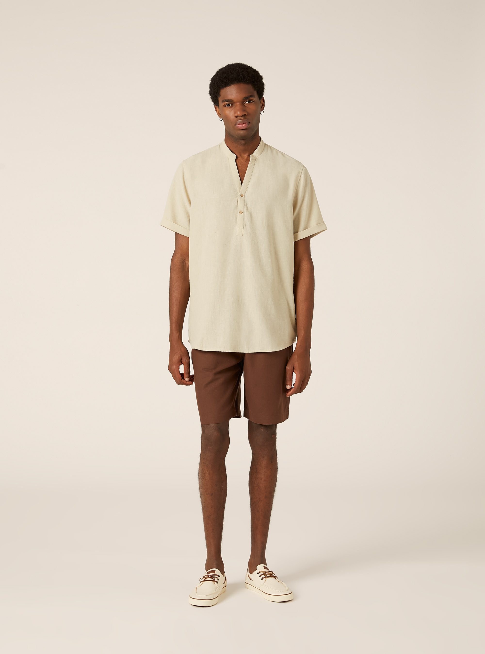 Chemise avec col officier, BG3 BEIGE LIGHT