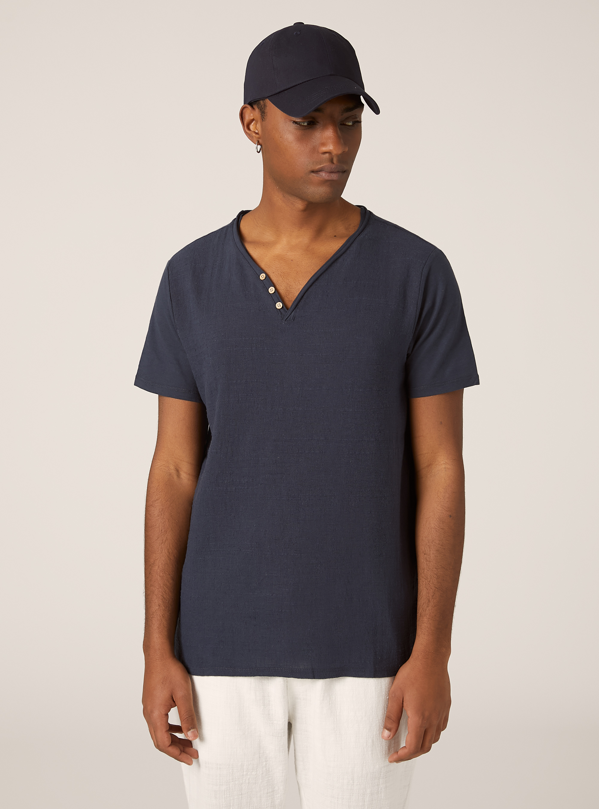 T-shirt &agrave; col en V en lin m&eacute;lang&eacute;, NA2 NAVY MEDIUM