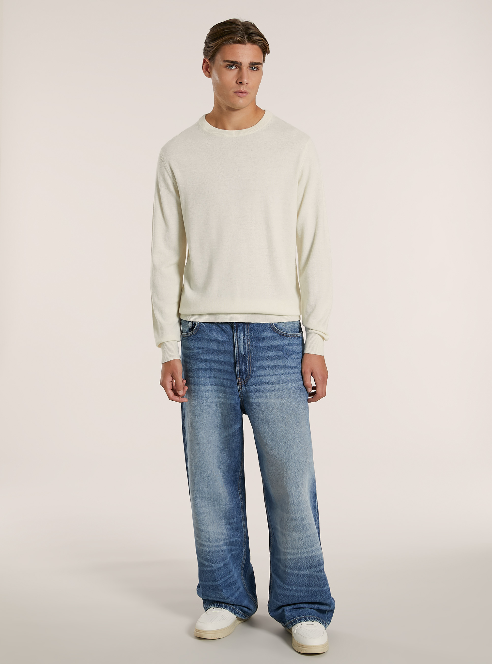 Cashmere-blend pullover