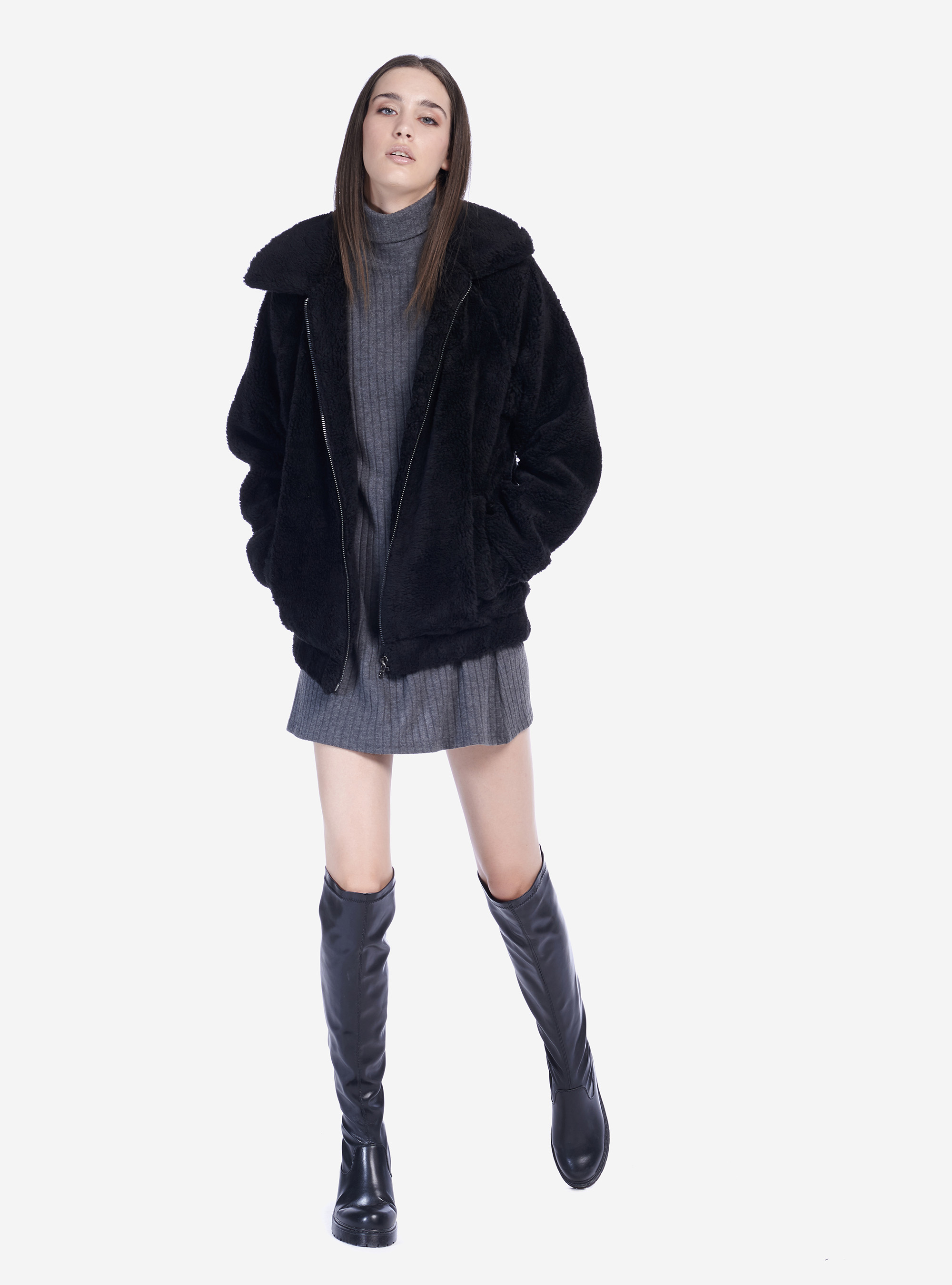 Robe courte a col roulè et cotelèe, C150 GREY M