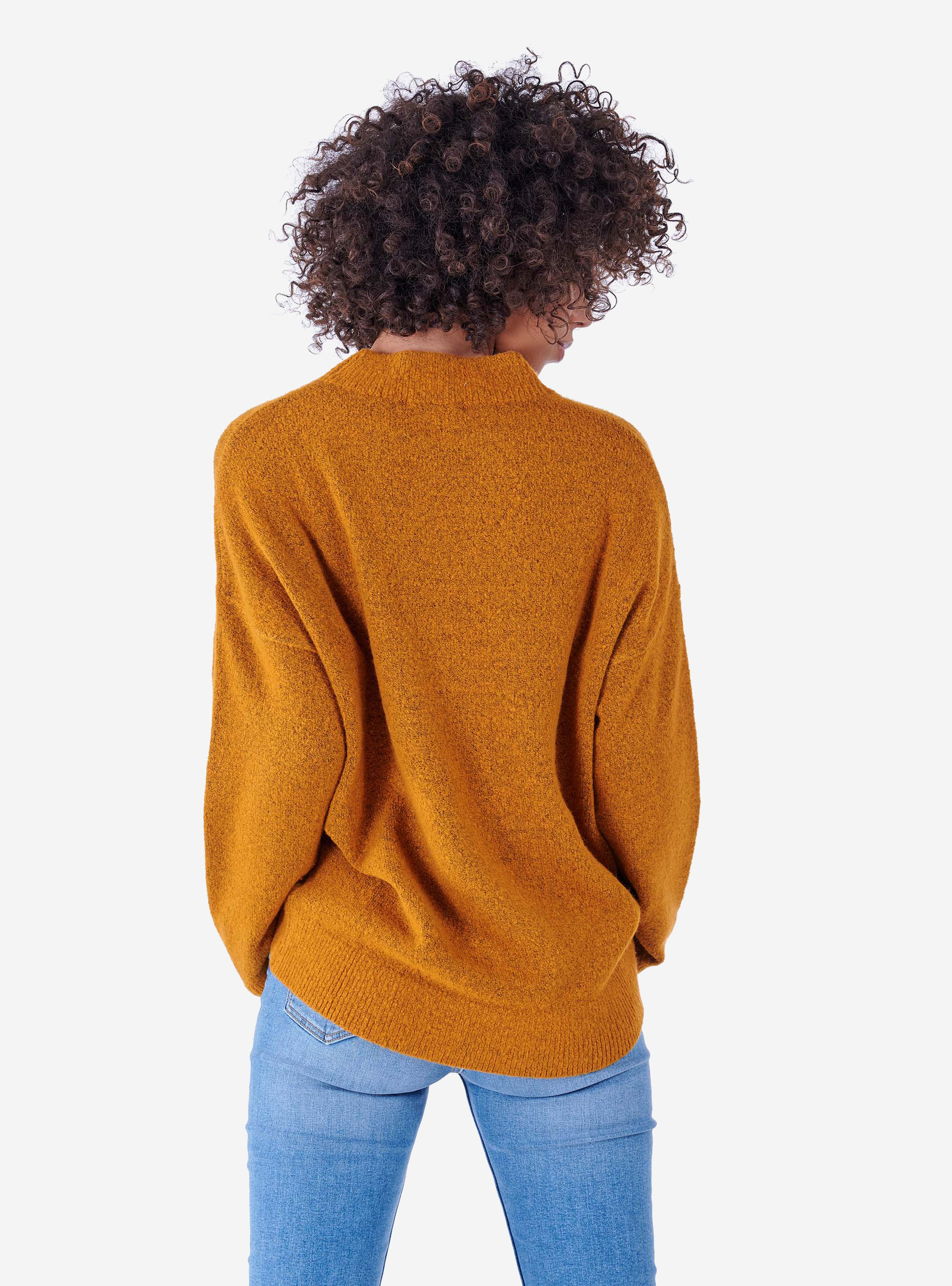 JERSEY CON CUELLO REDONDO, MOSTAZA