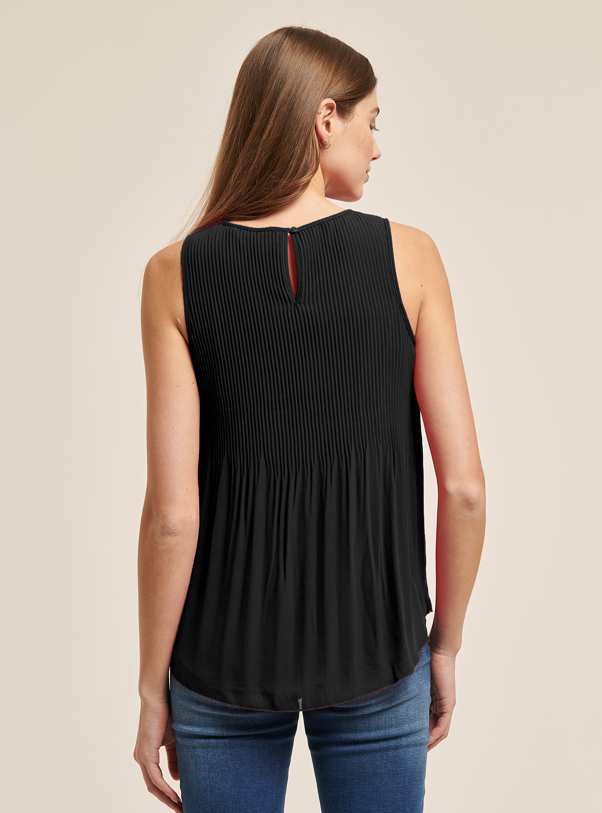 Blusa plissettata in tinta unita, BLACK
