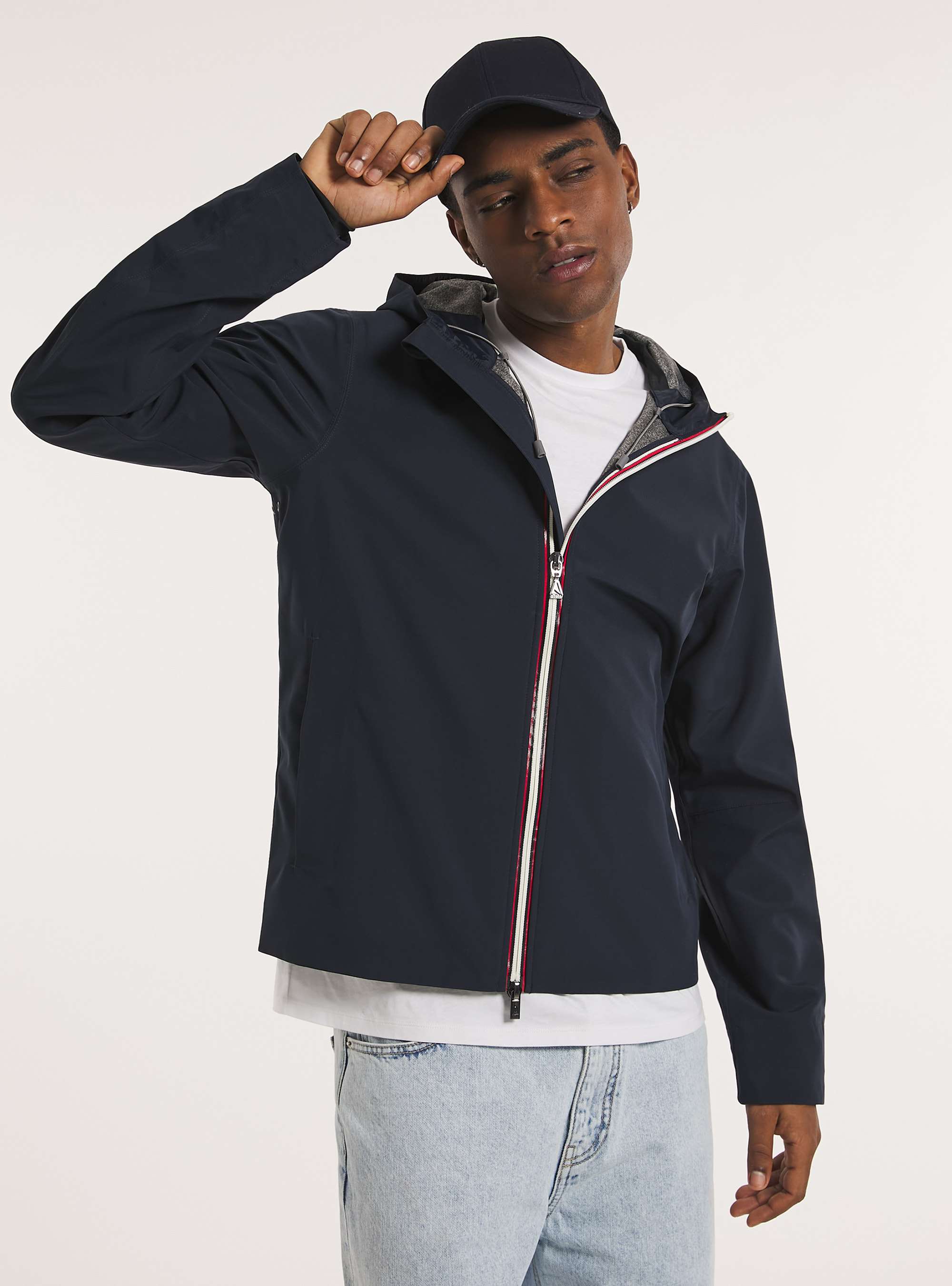 Lightweight windproof jacket