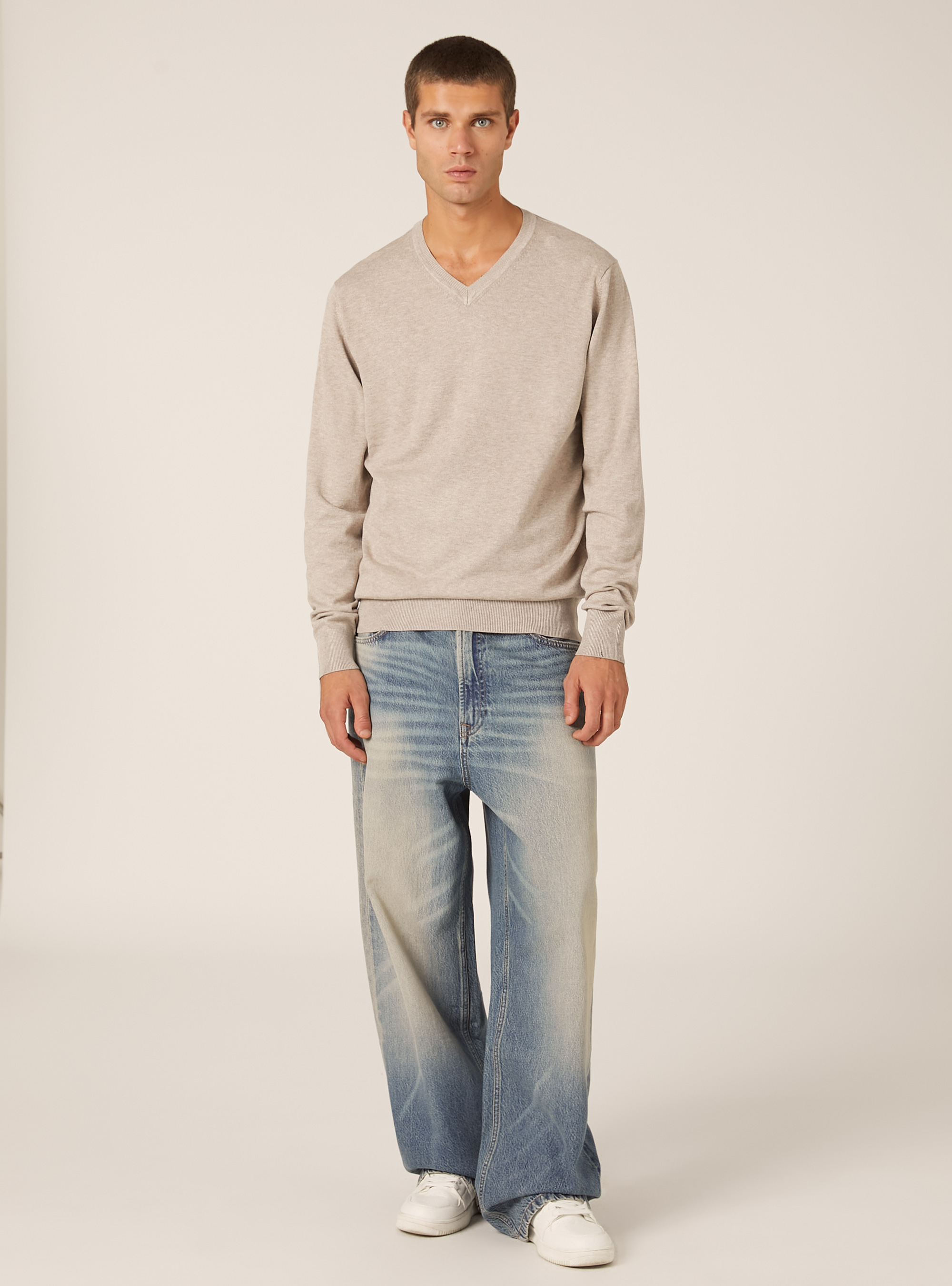 Pullover con scollo a V in viscosa Ecovero, MBG2 BEIGE MEL MED