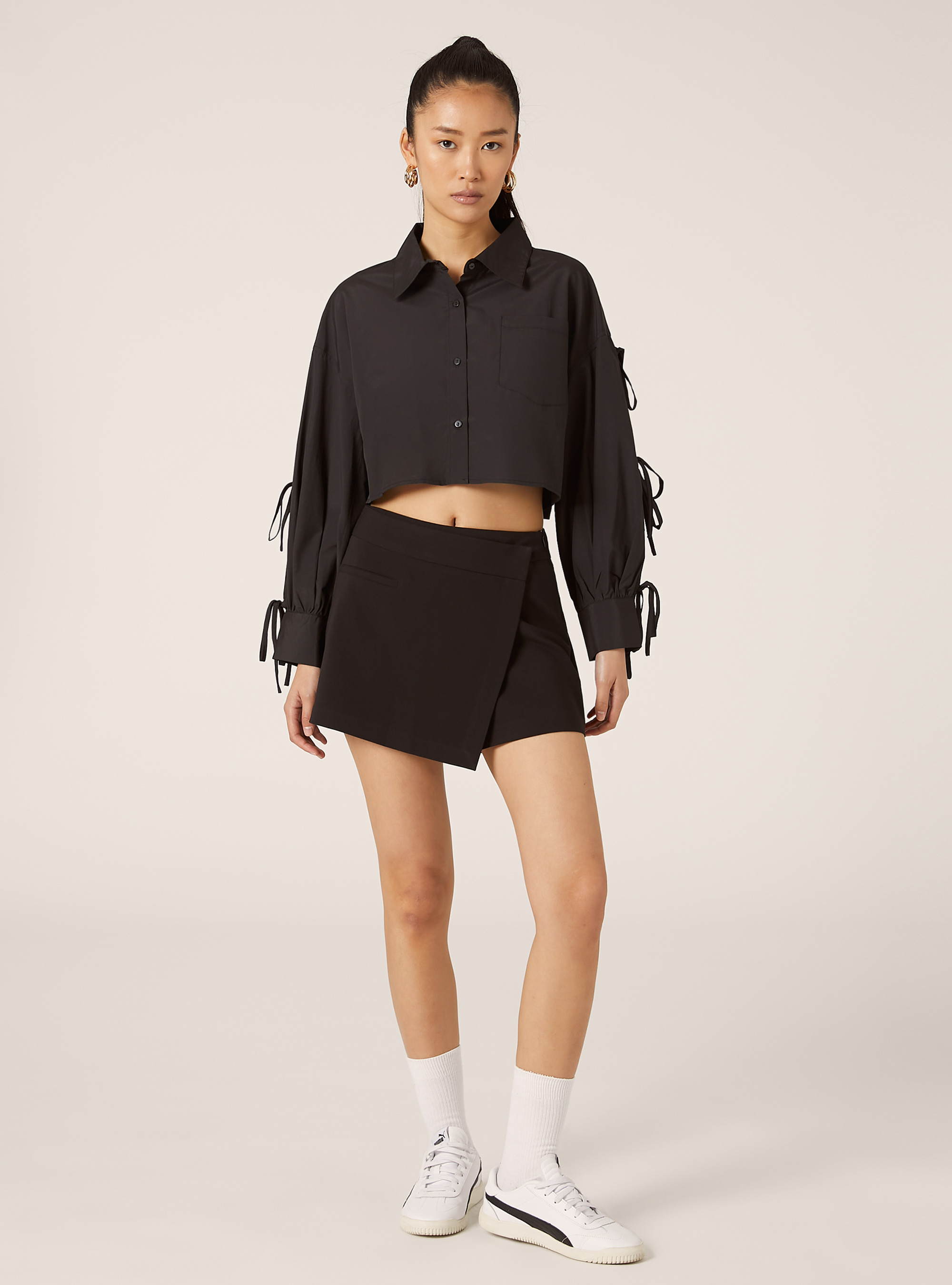 Cropped shirt with bows, BK1 BLACK