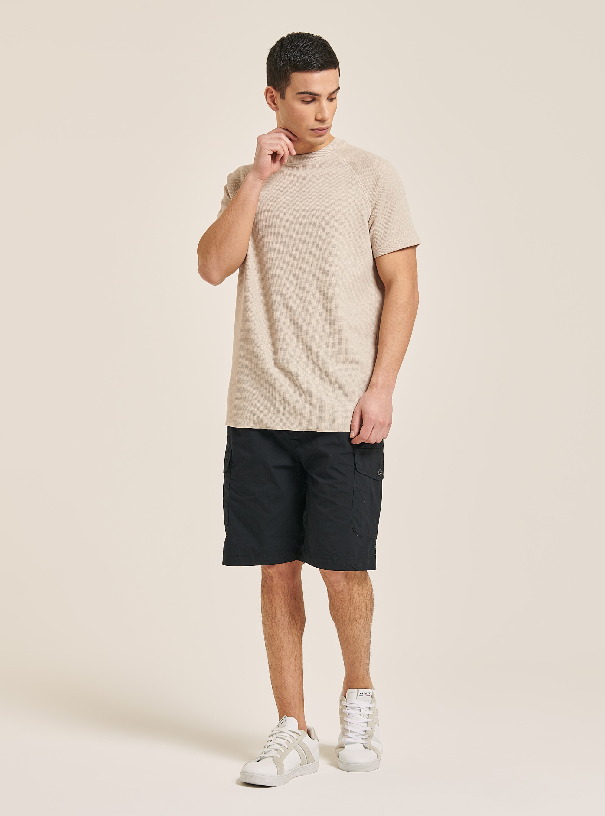 Cotton cargo bermuda with strap, BLACK