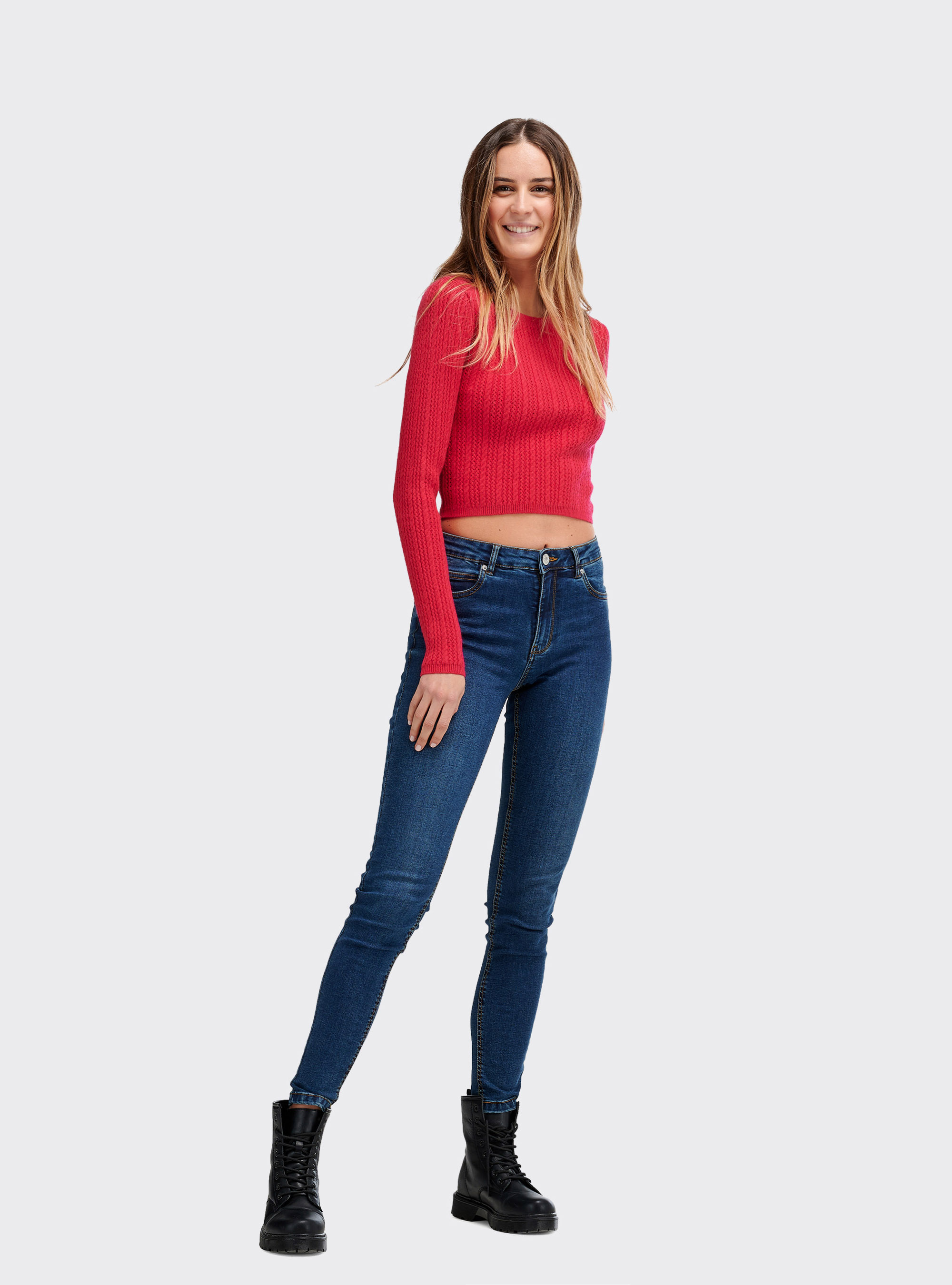 Pullover cropped con lavorazione a trecce piccole e stretch fit, FUXIA