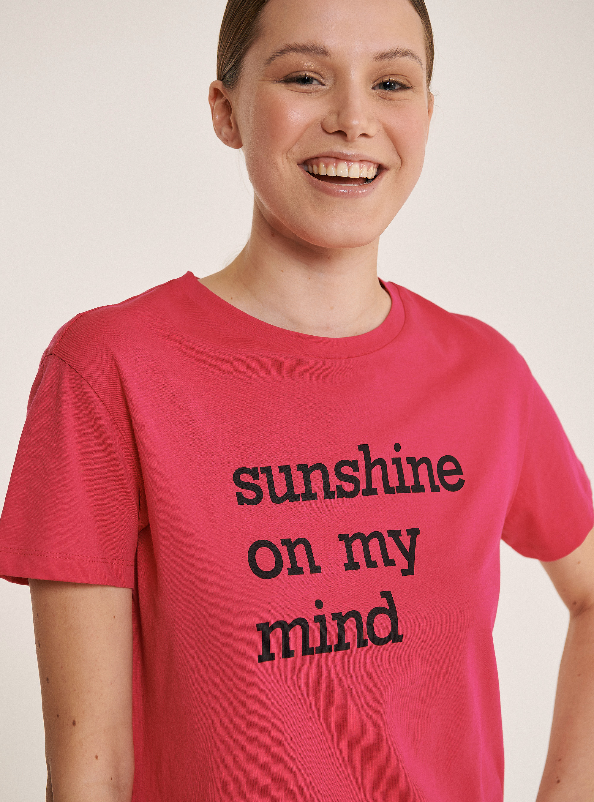 T-Shirt mit Rundhalsausschnitt und Aufdruck, C4435 FUXIA