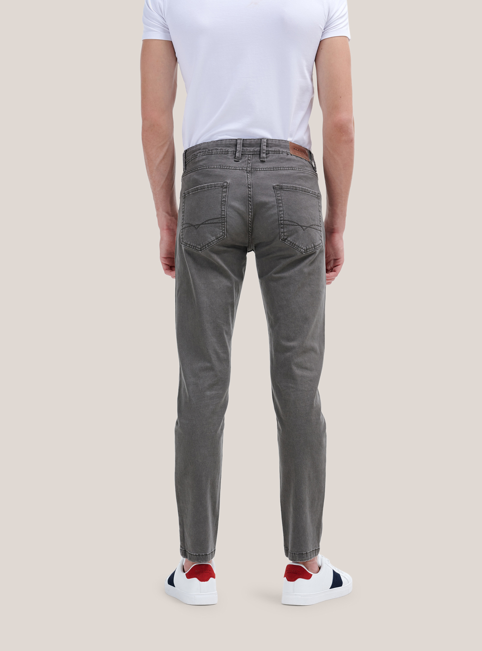 Pantaloni skinny fit in cotone riciclato, MARRONE