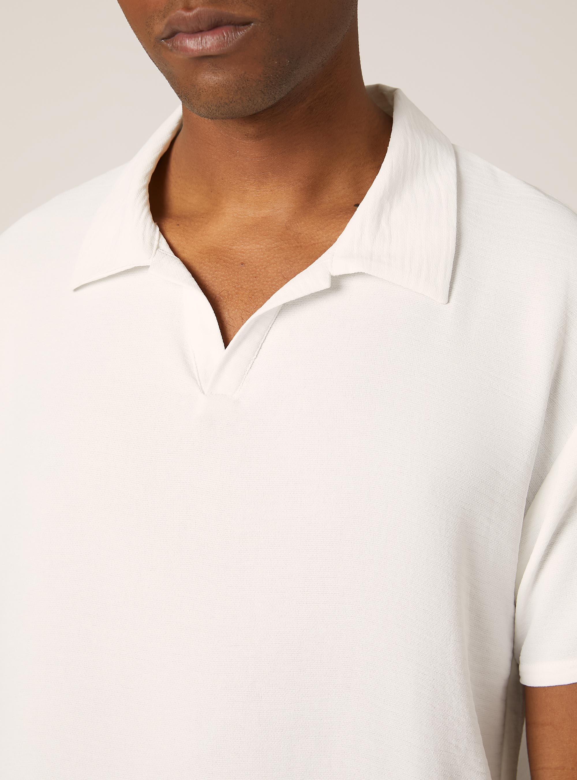 Crepe polo shirt with open collar, WH2 WHITE