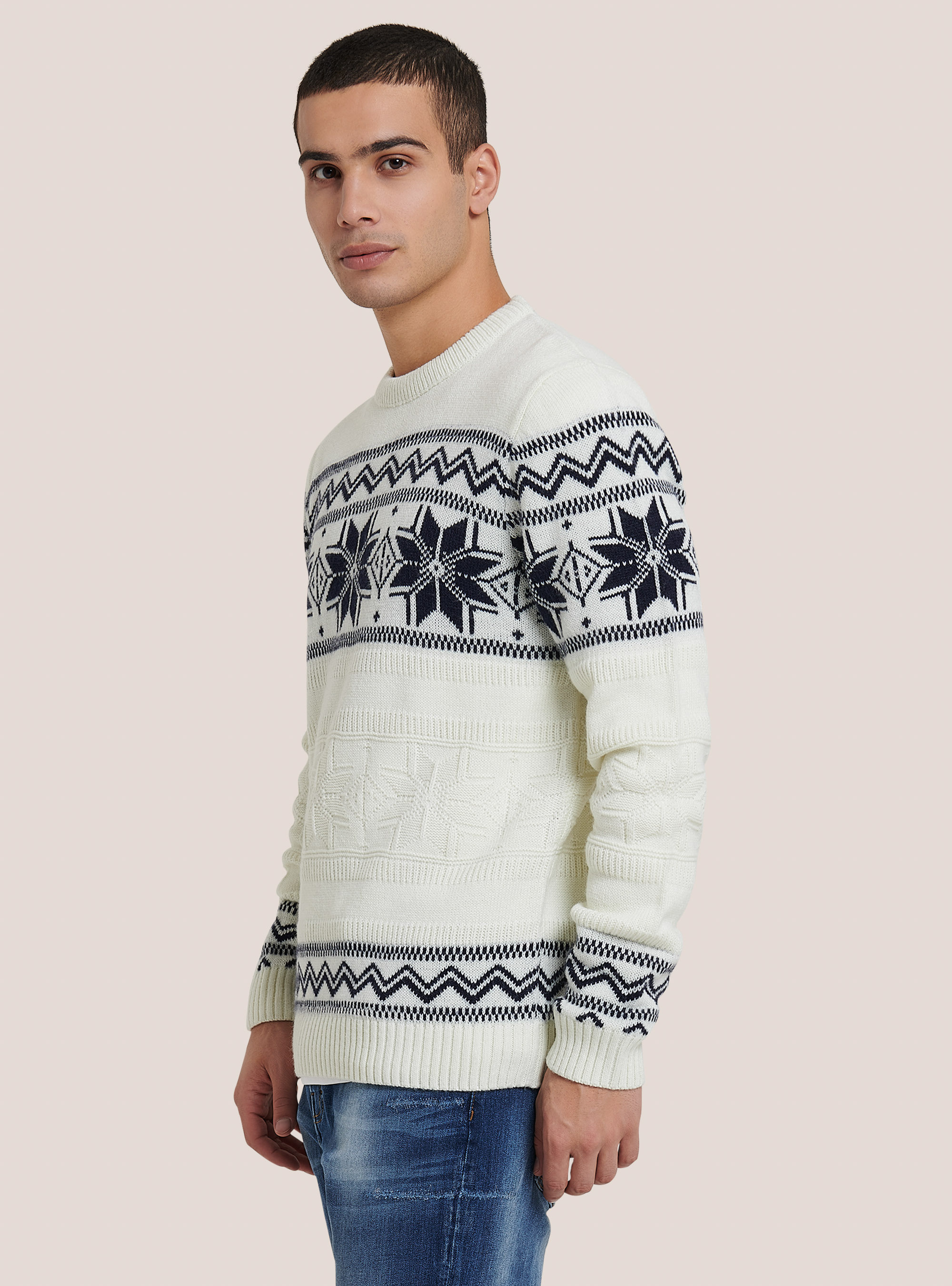 Crew-neck pullover with snowflakes, WHITE