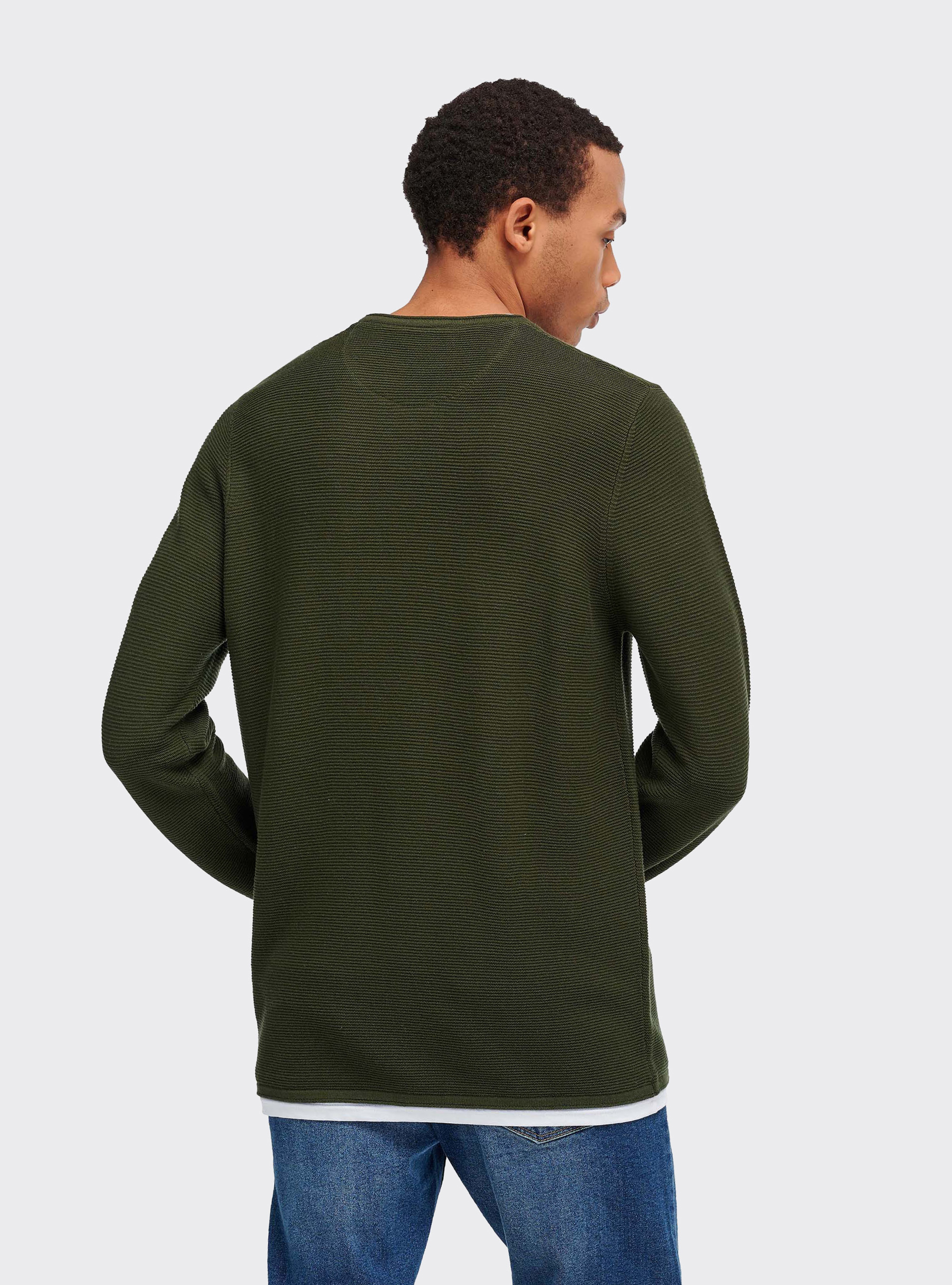 Jersey cuello enrollado con detalle camiseta y bolsillo, C6631 KAKY