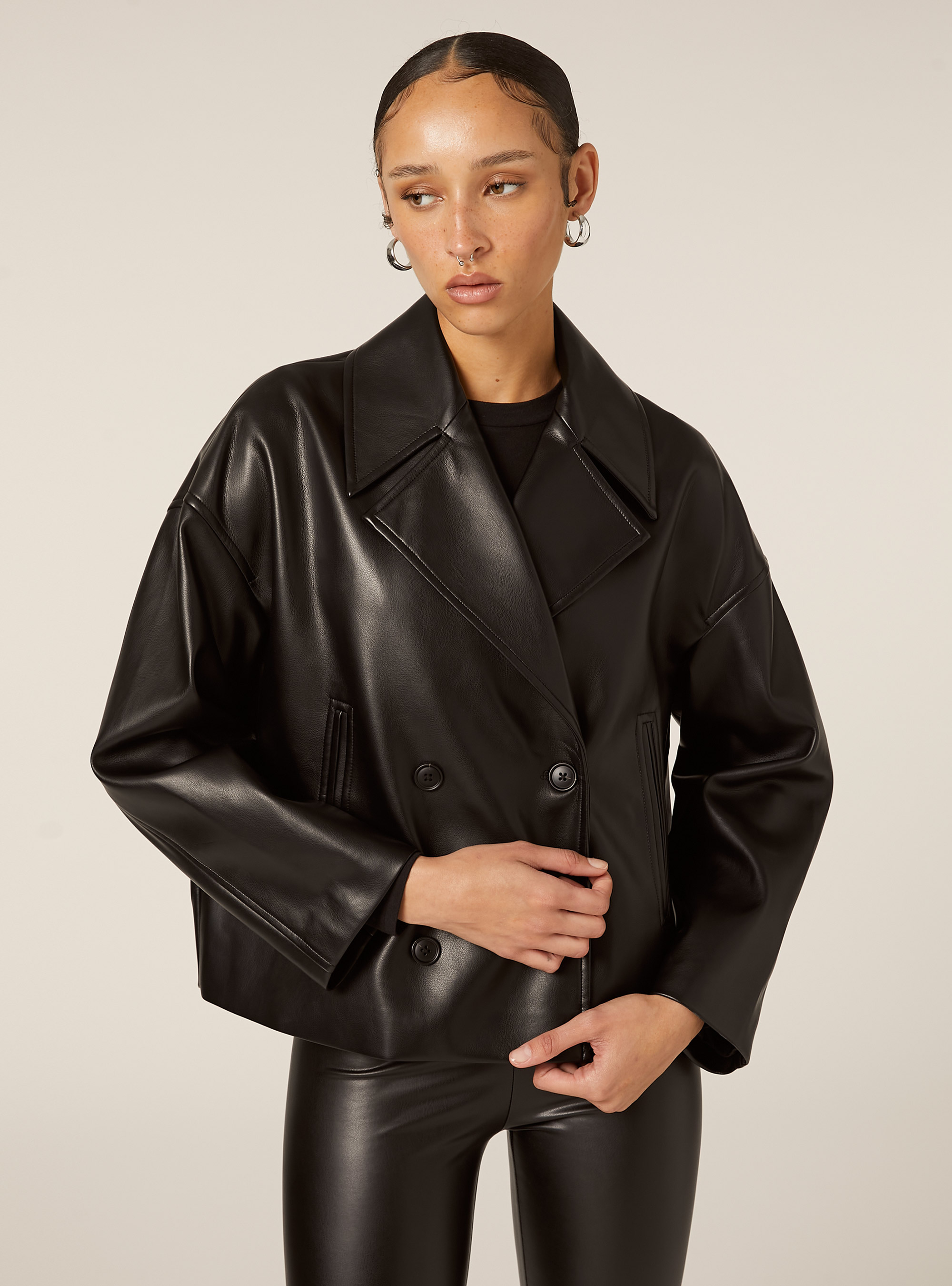 Short leather-effect trench coat, BK1 BLACK