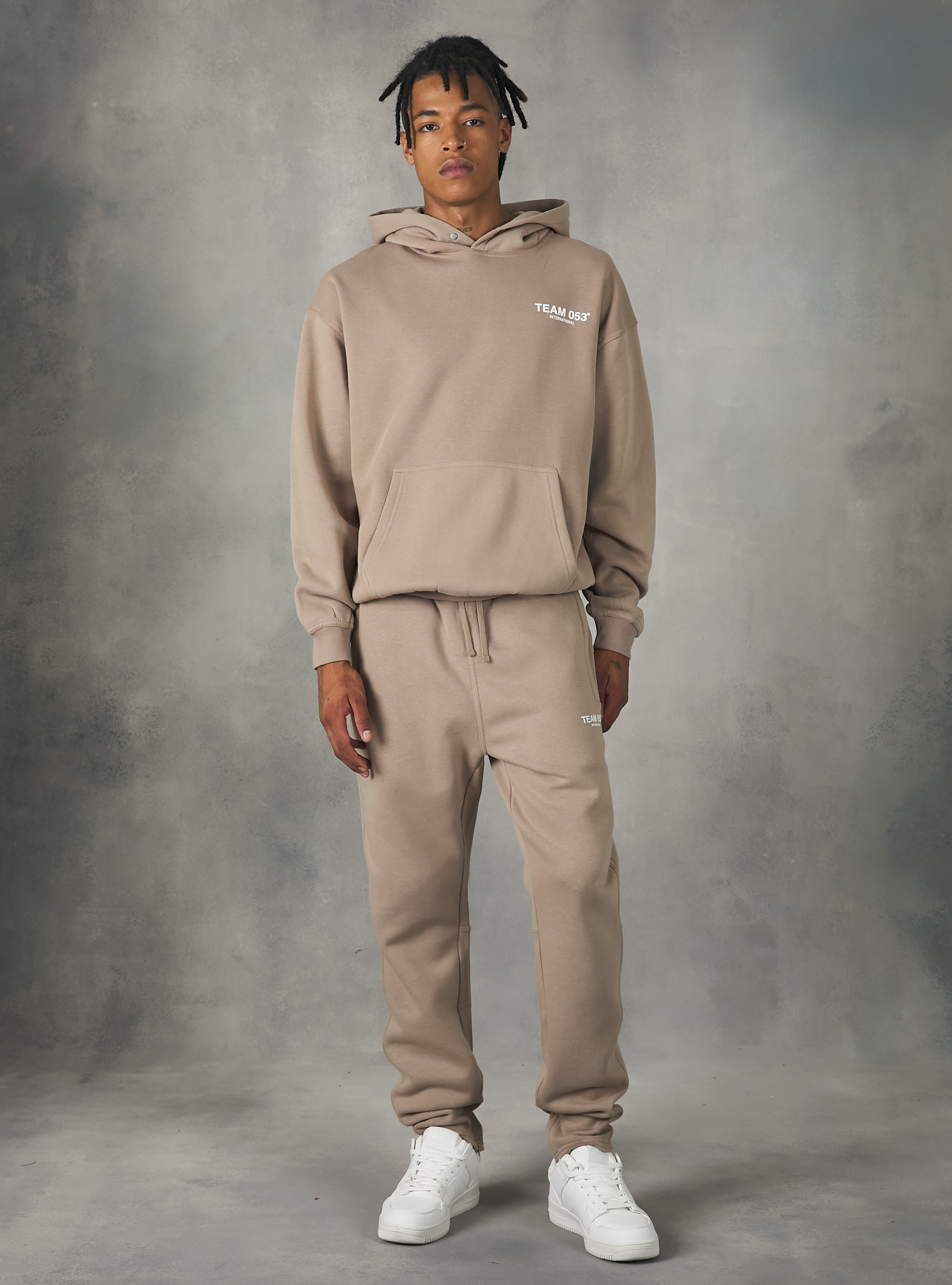 Jogger trousers with Team 053 print, BG1 BEIGE DARK