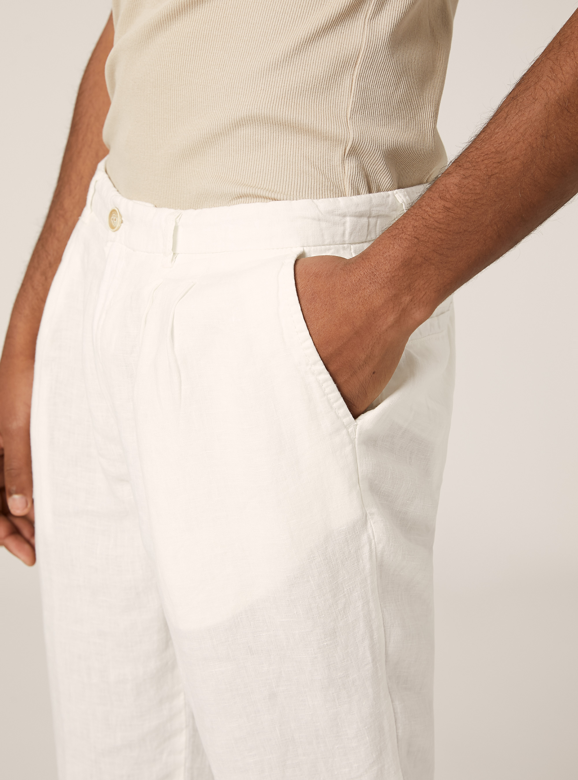 Pure linen chinos, WH2 WHITE