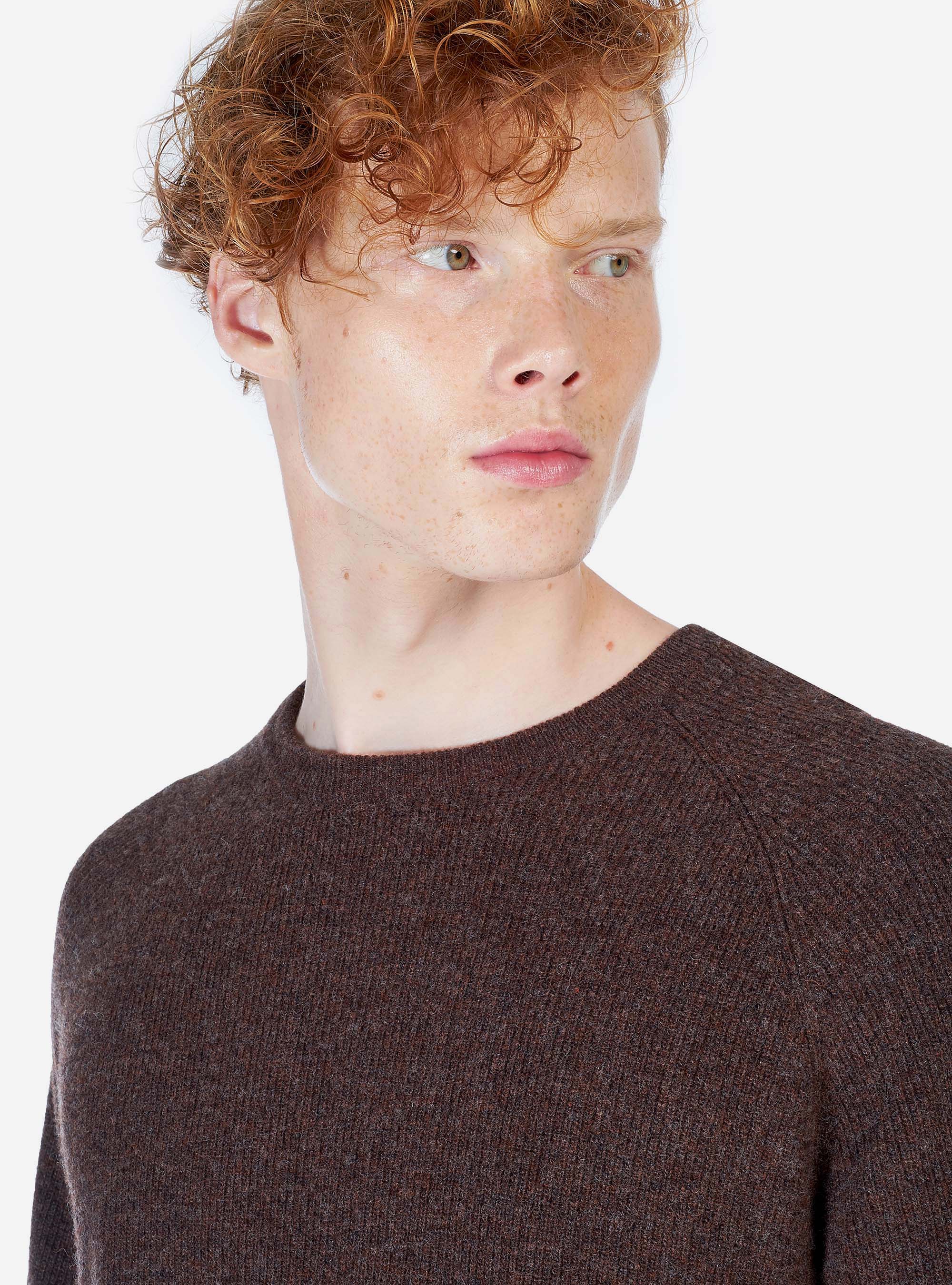 ROUNDNECK PULLOVER IN WOOL, C5538 DARK BROWN