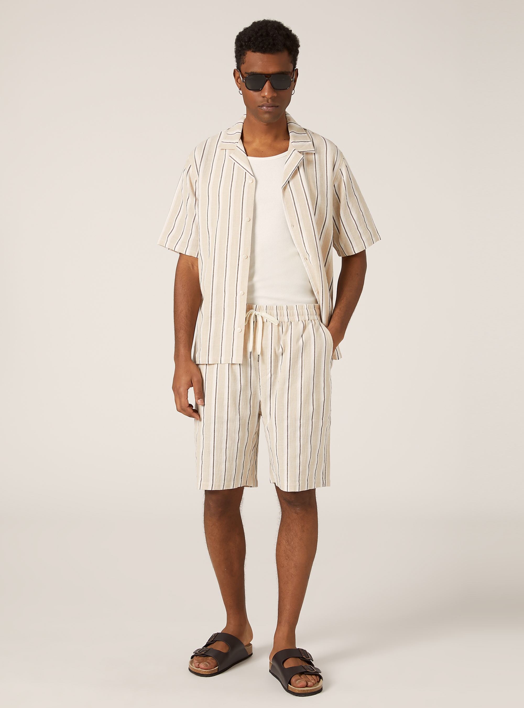 Bermuda rigato in misto lino, BG2 BEIGE MEDIUM
