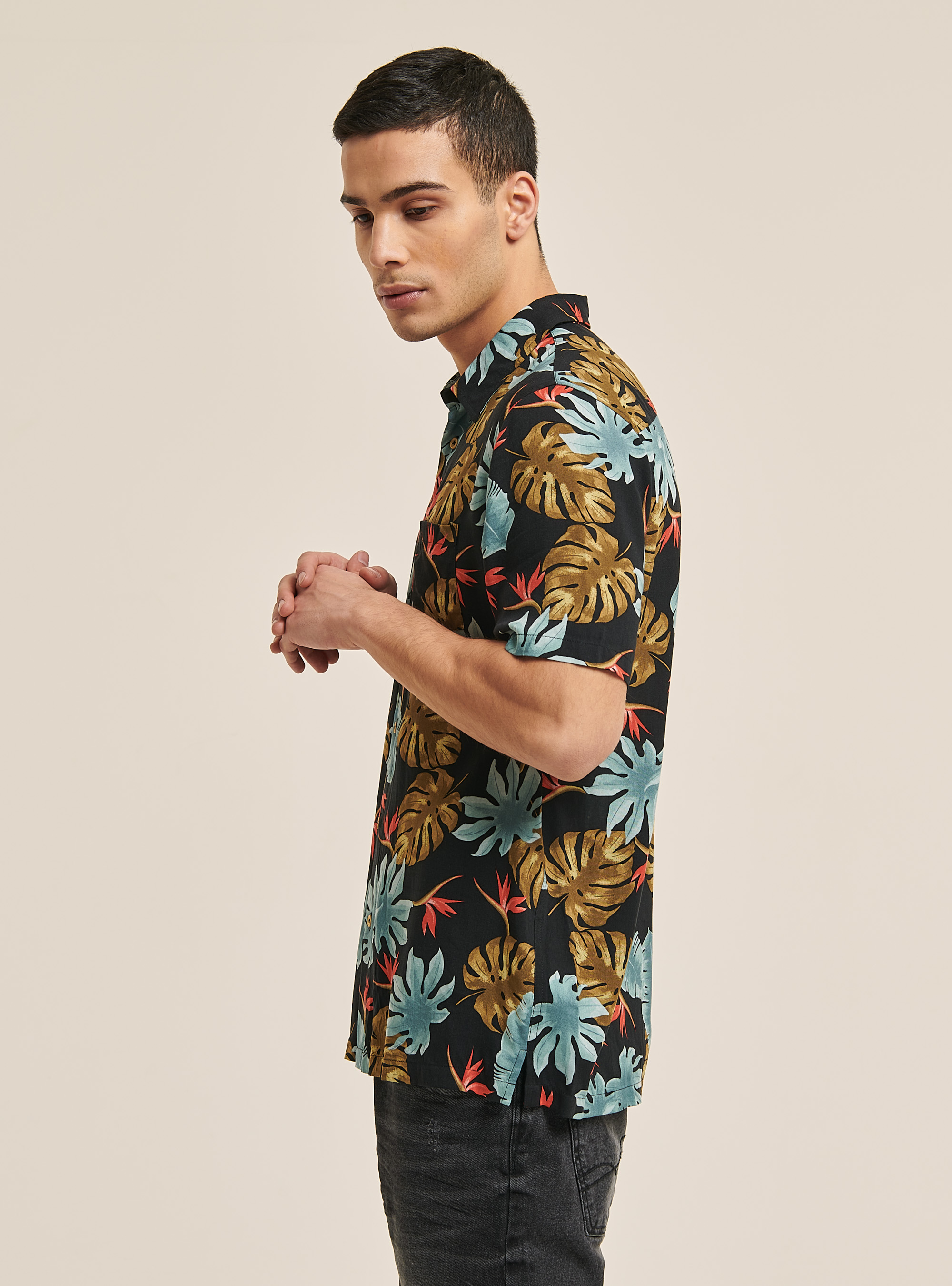 Short-sleeved shirt with tropical print, PALME