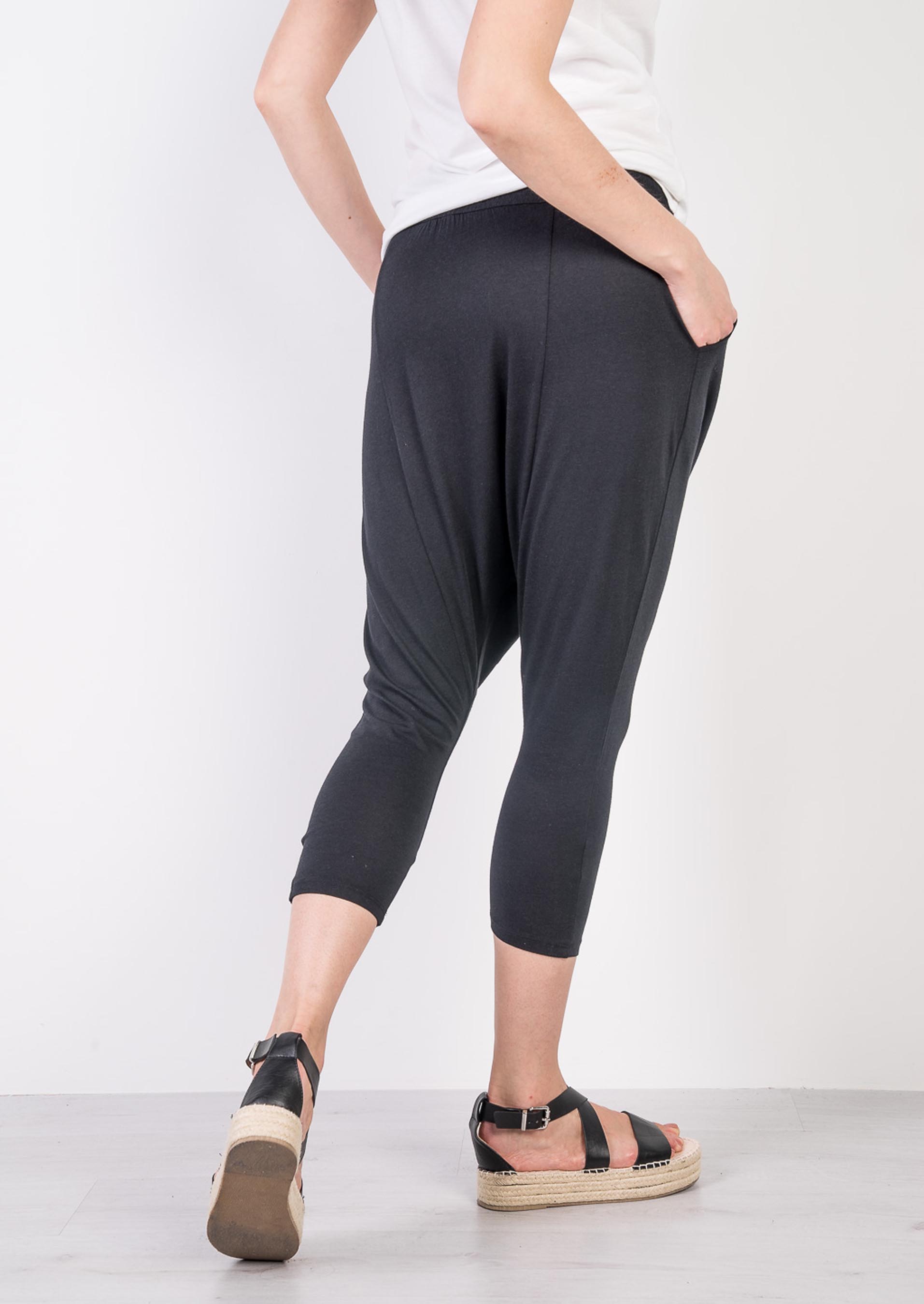 Low-rise trousers, BLACK