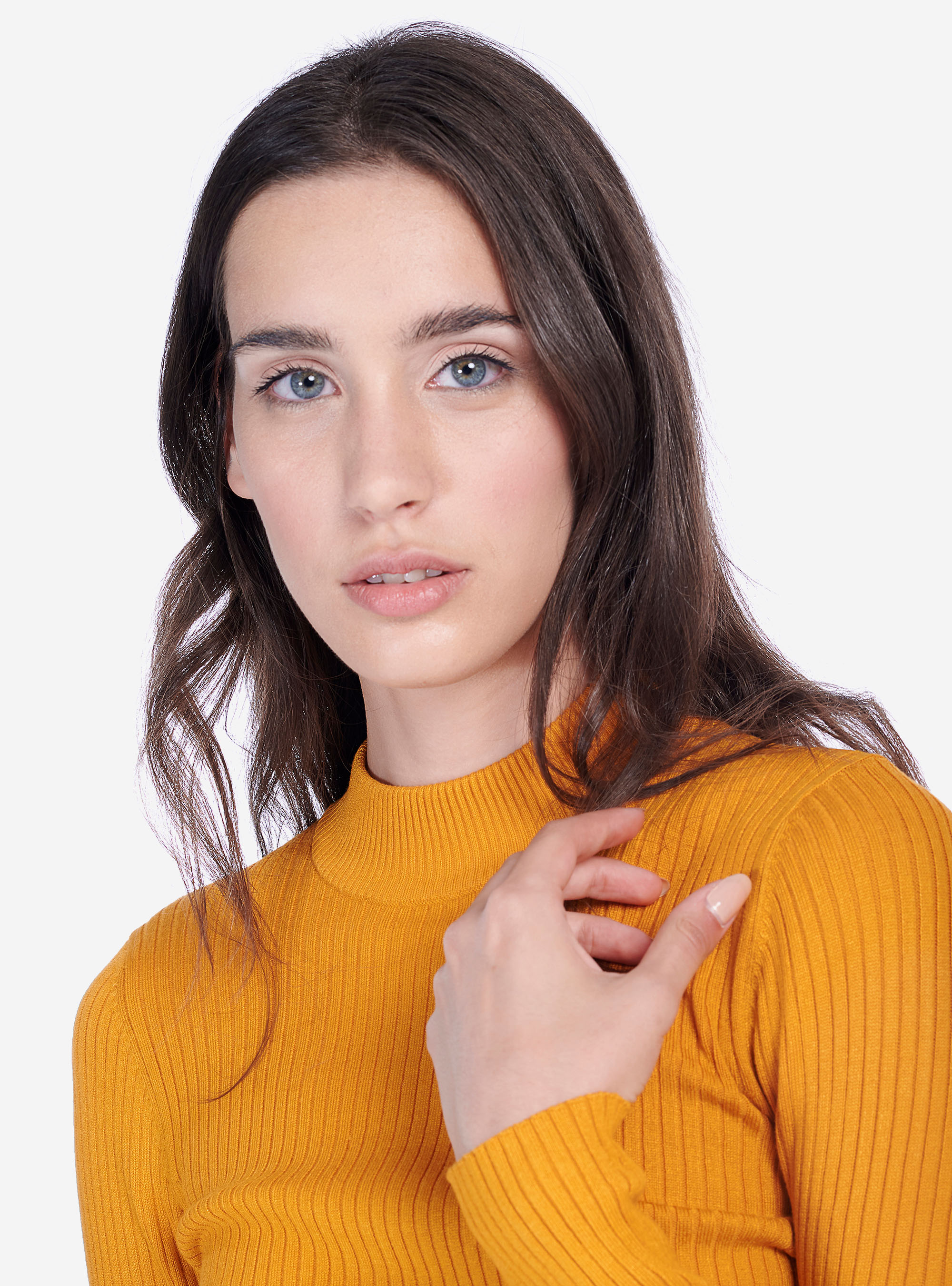 JERSEY DE CUELLO REDONDO RECORTADO, MOSTAZA