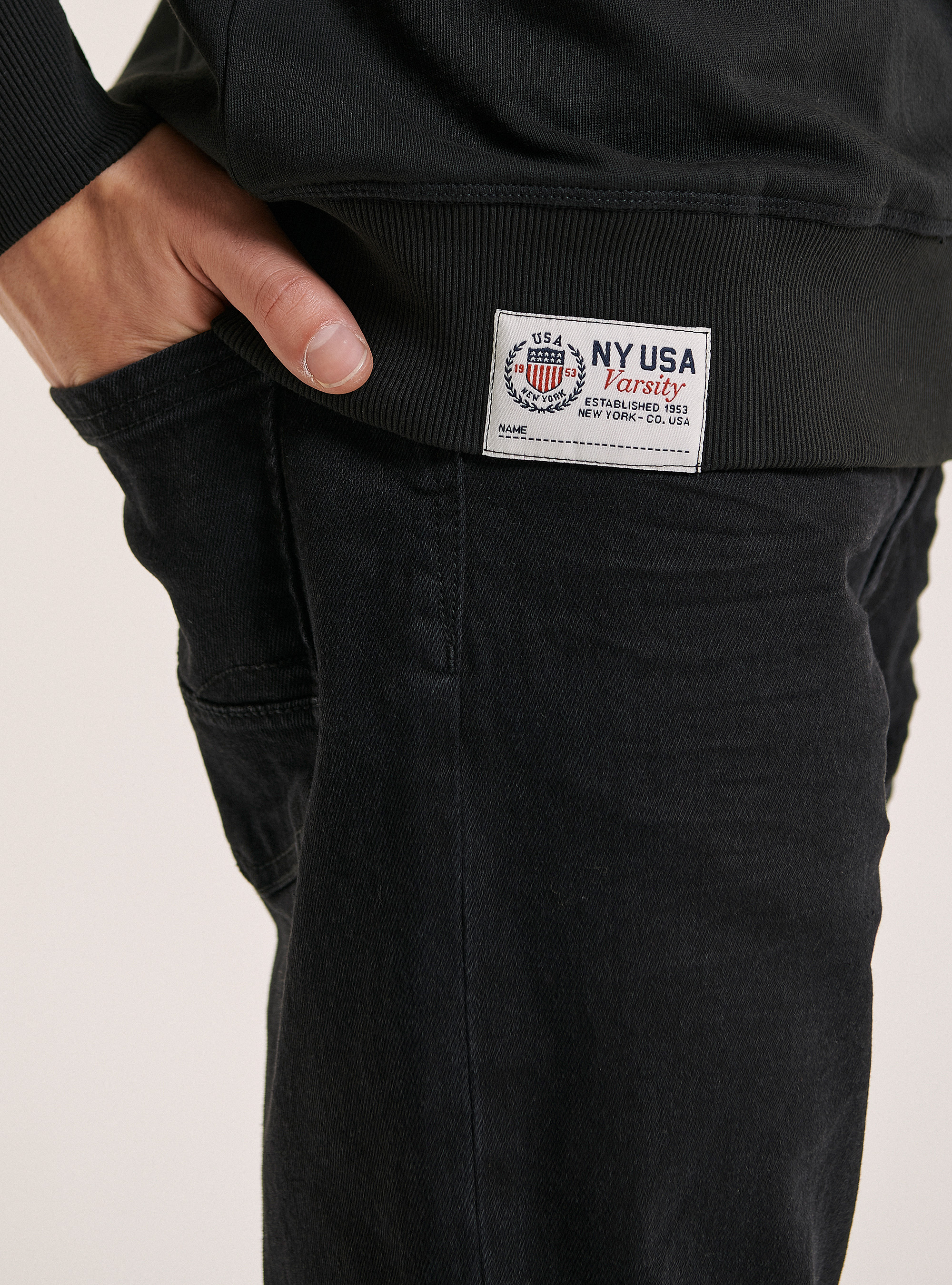 Sudadera de cuello redondo con bordados USA, NEGRO