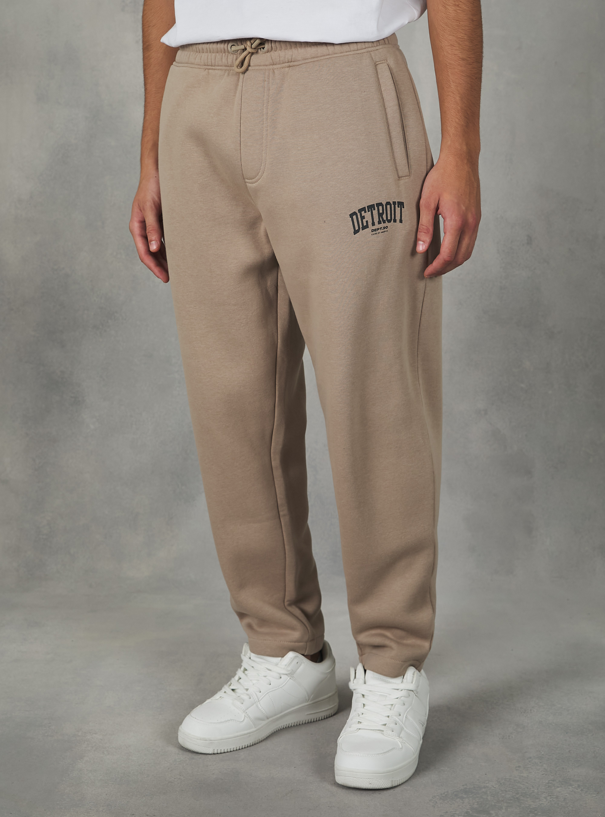 Jogger con estampado universitario, BG1 BEIGE DARK