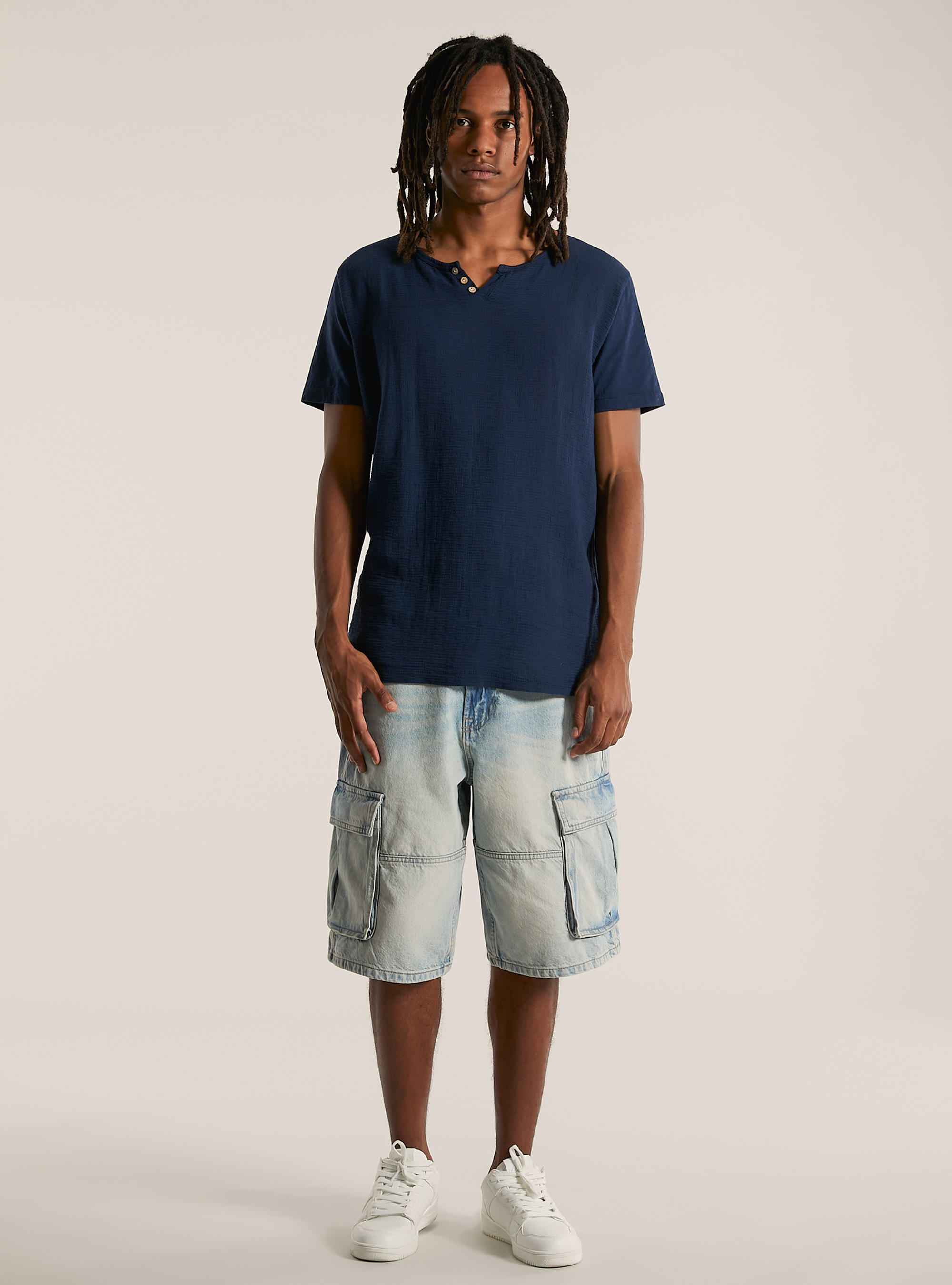 Linen blend T-shirt with v-neck and buttons, NA2 NAVY MEDIUM