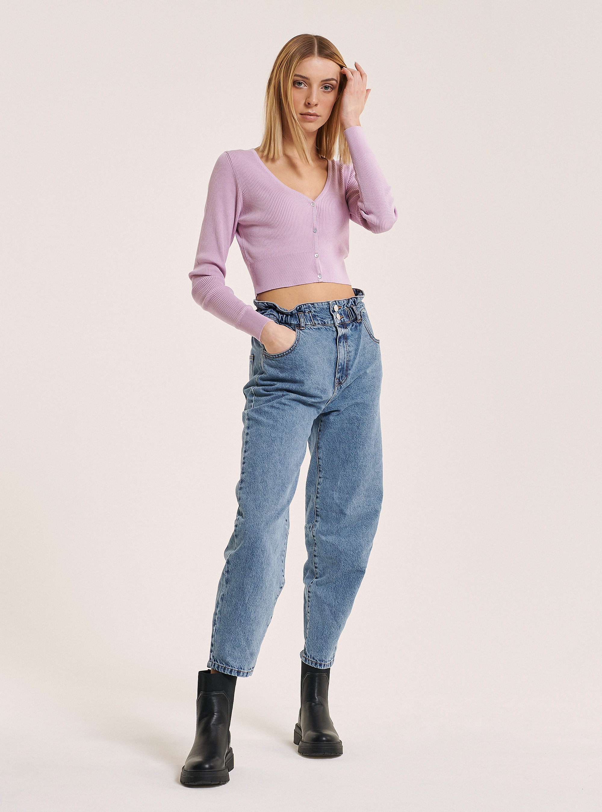 Gerippte Strickjacke in Kurzform, C3303 LILLAC