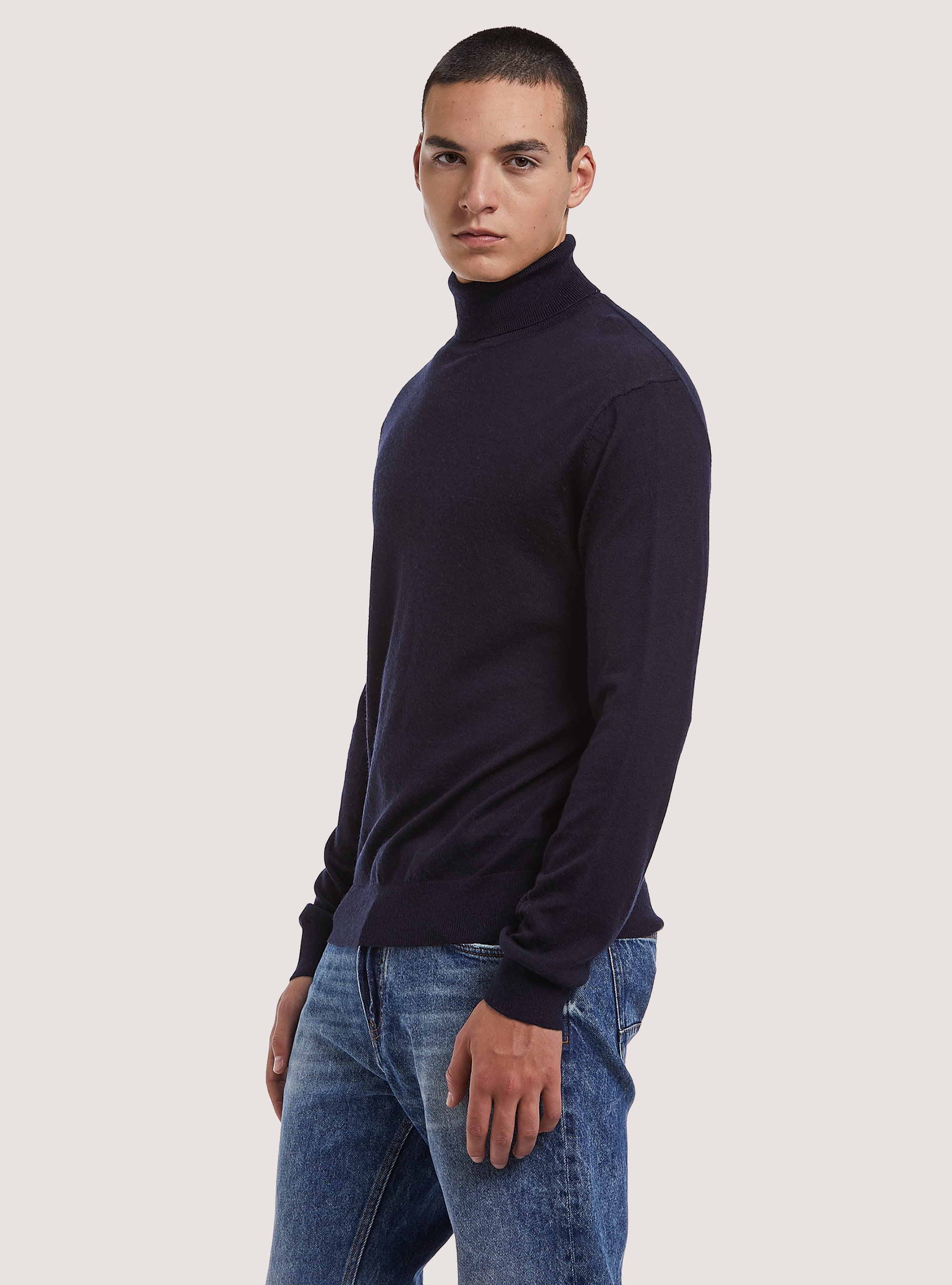 Rollkragenpullover mit Rippstrickabschluss, C210 BLUE NAVY