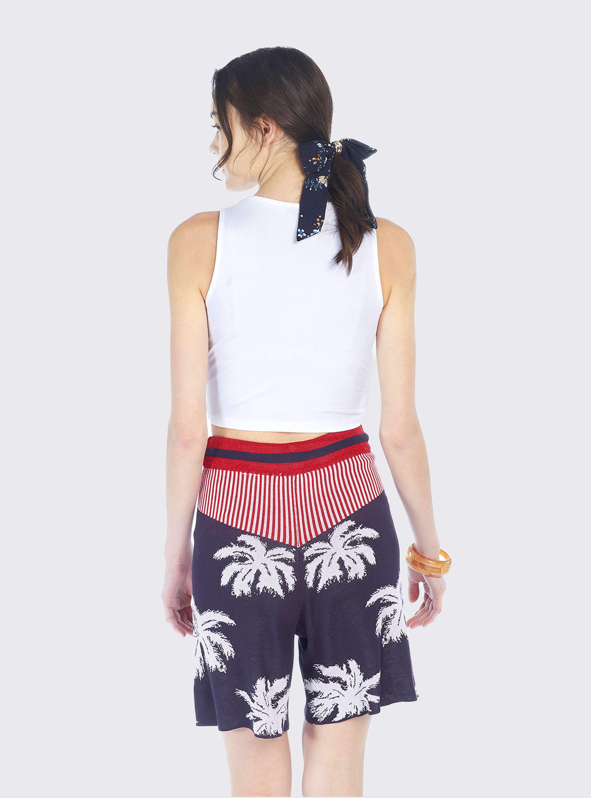 Cropped top essential con nodo in cotone elasticizzato, WHITE
