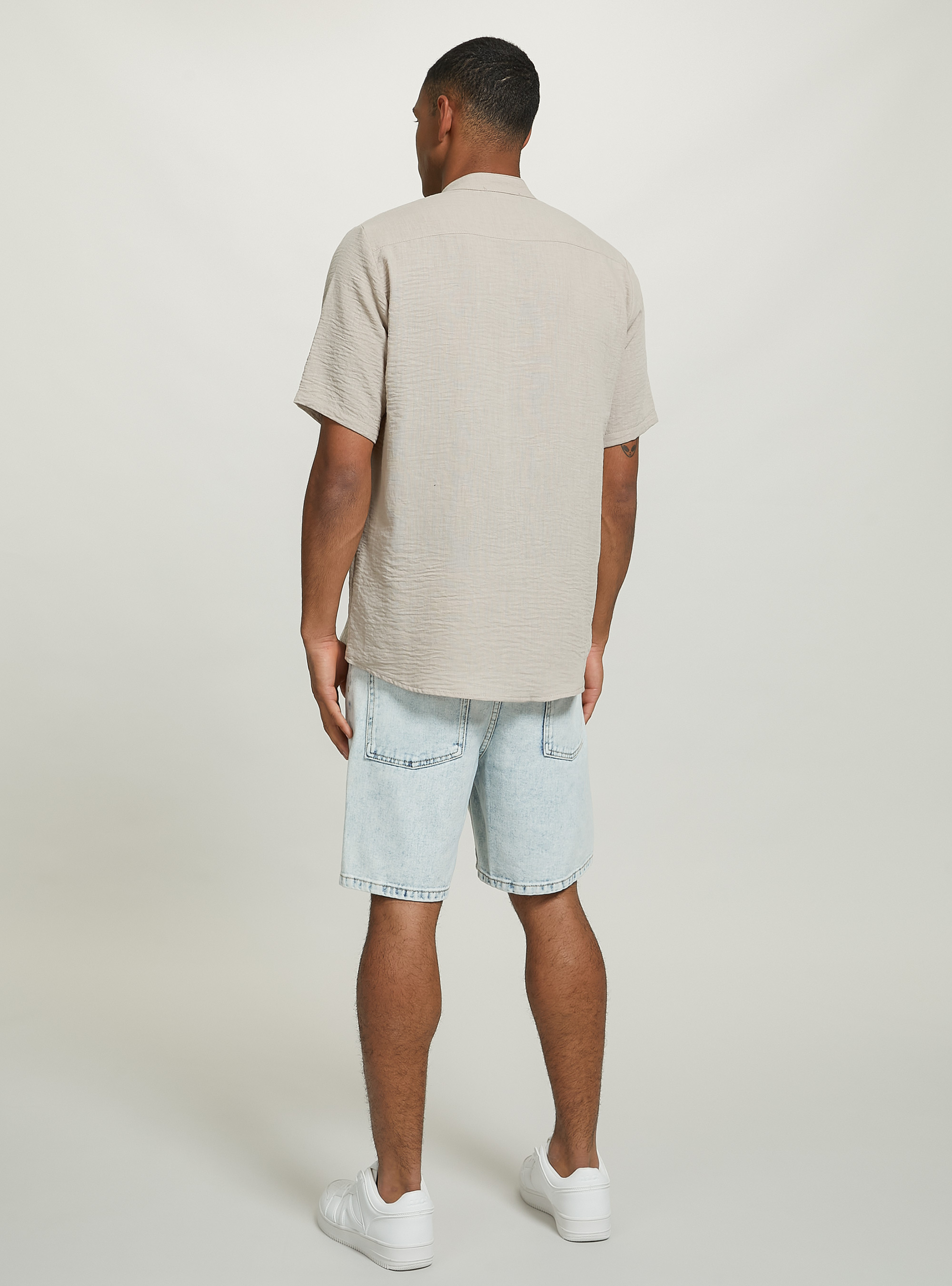 Camicia basica collo coreano mezza placchetta, BG3 BEIGE LIGHT